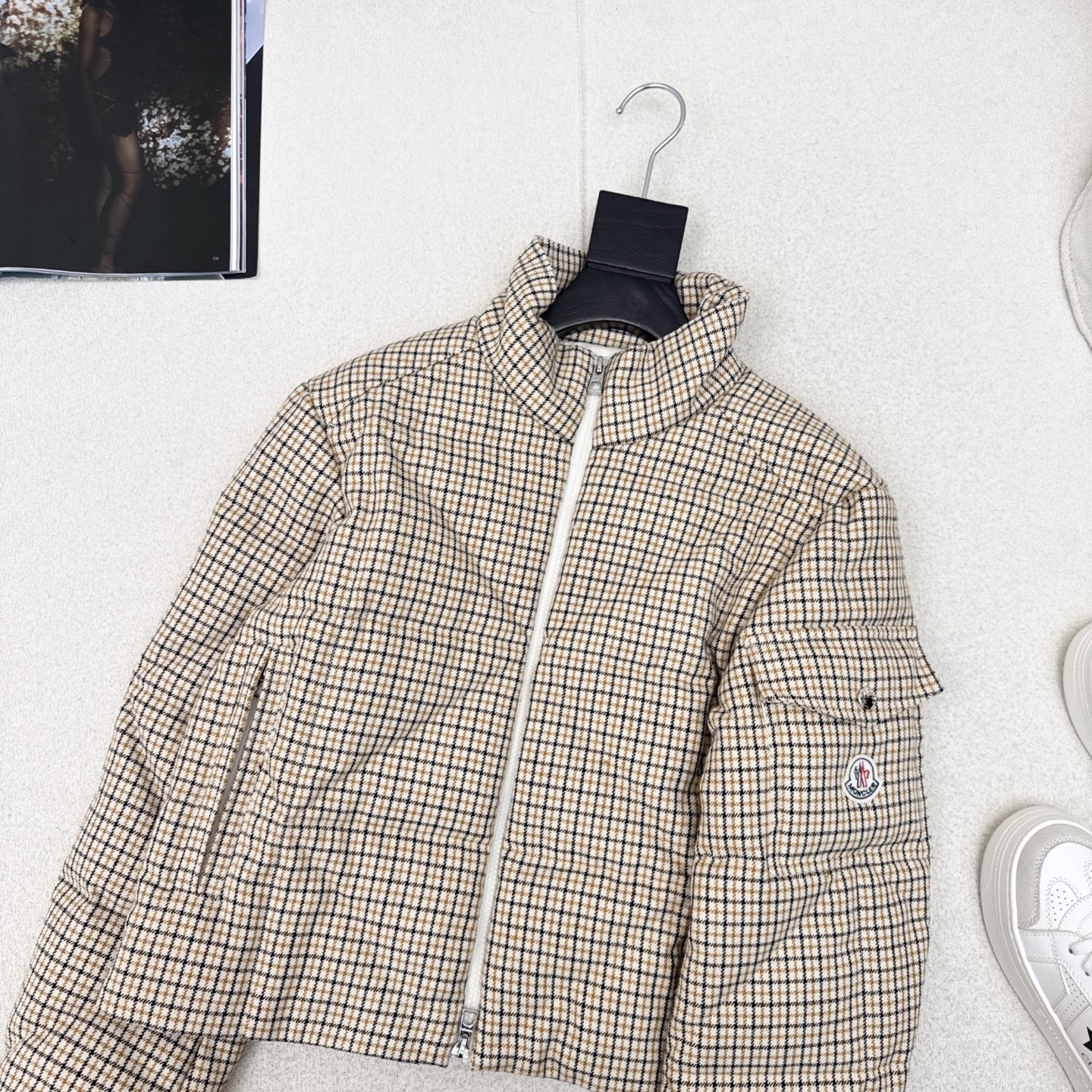 原单品质 Mc 25Ss———秋冬最新款千鸟格立领羽绒服外套 🤍经典H版型立体剪裁版型设计 时髦又帅气 
