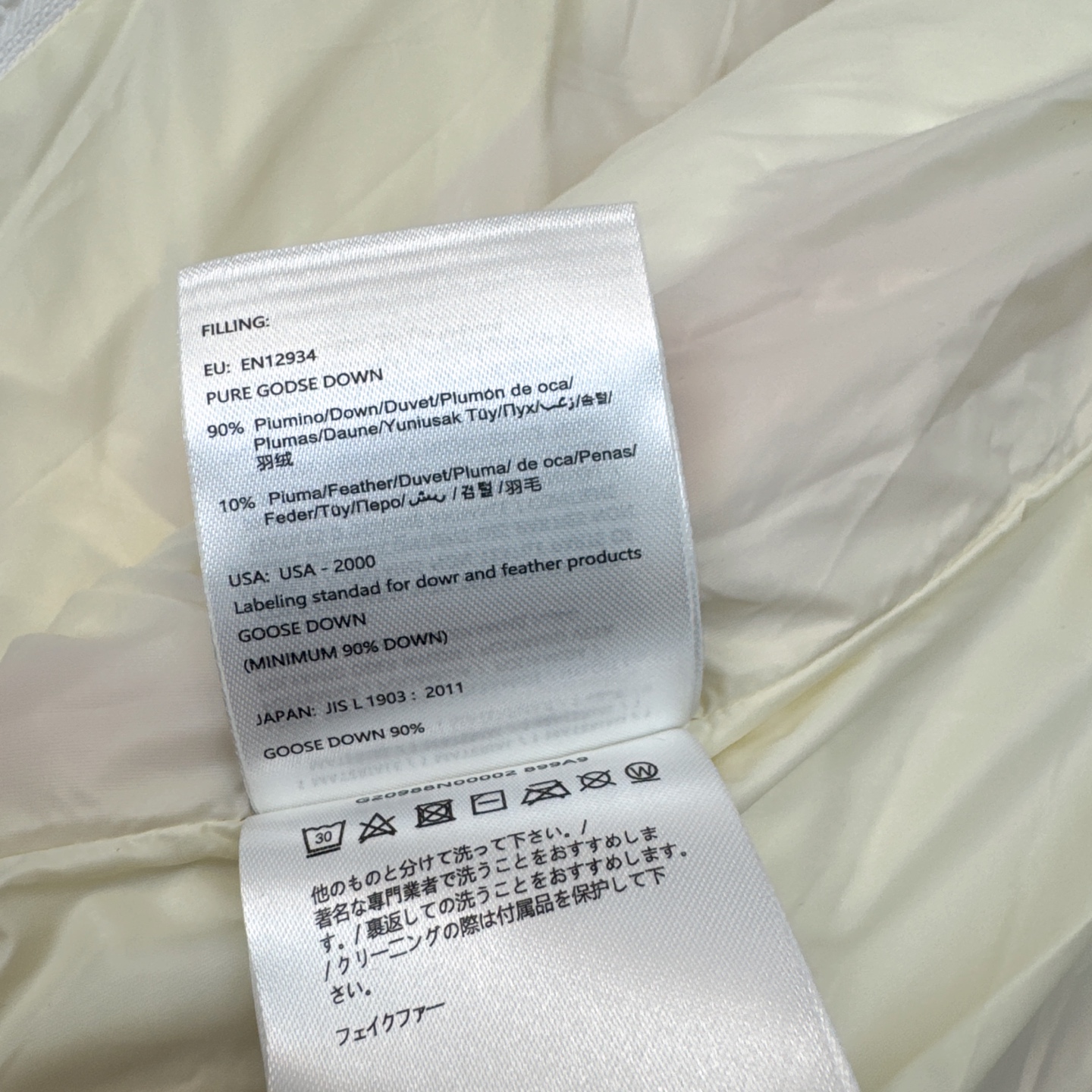 原单品质 Mc 25Ss————秋冬最新款毛绒绒羊羔毛连帽羽绒服马甲外套 🤍定制环保羊羔毛面料软糯细腻 