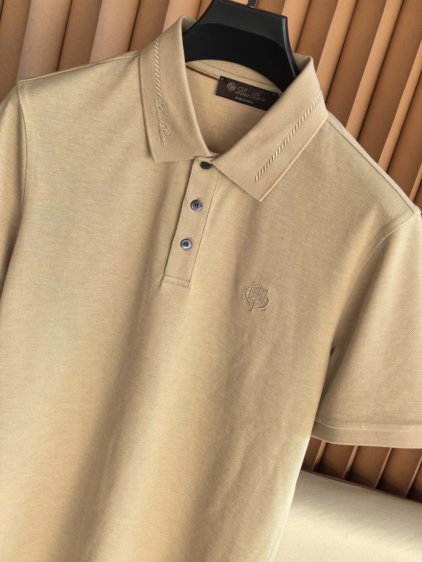 Lor* Pian* Loro Piana，2026新款诺U翩然 奢雅新章 | 羊毛珠地Polo衫，重新