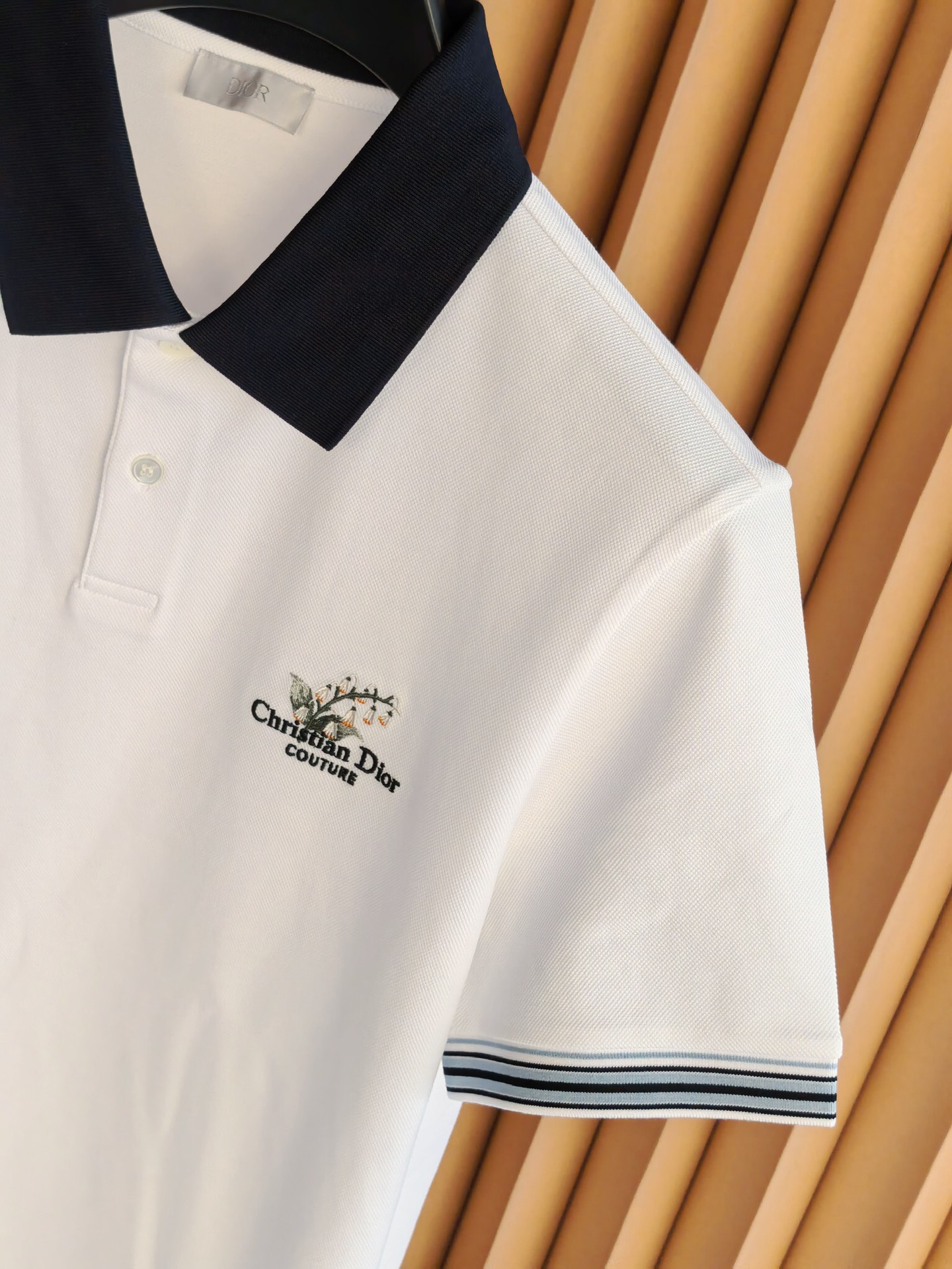 DIOR 迪奥男士羊毛珠地Polo衫｜珠地肌理的儒雅进阶，甄选羊毛珠地面料，羊毛纤维赋予面料软糯亲肤的触