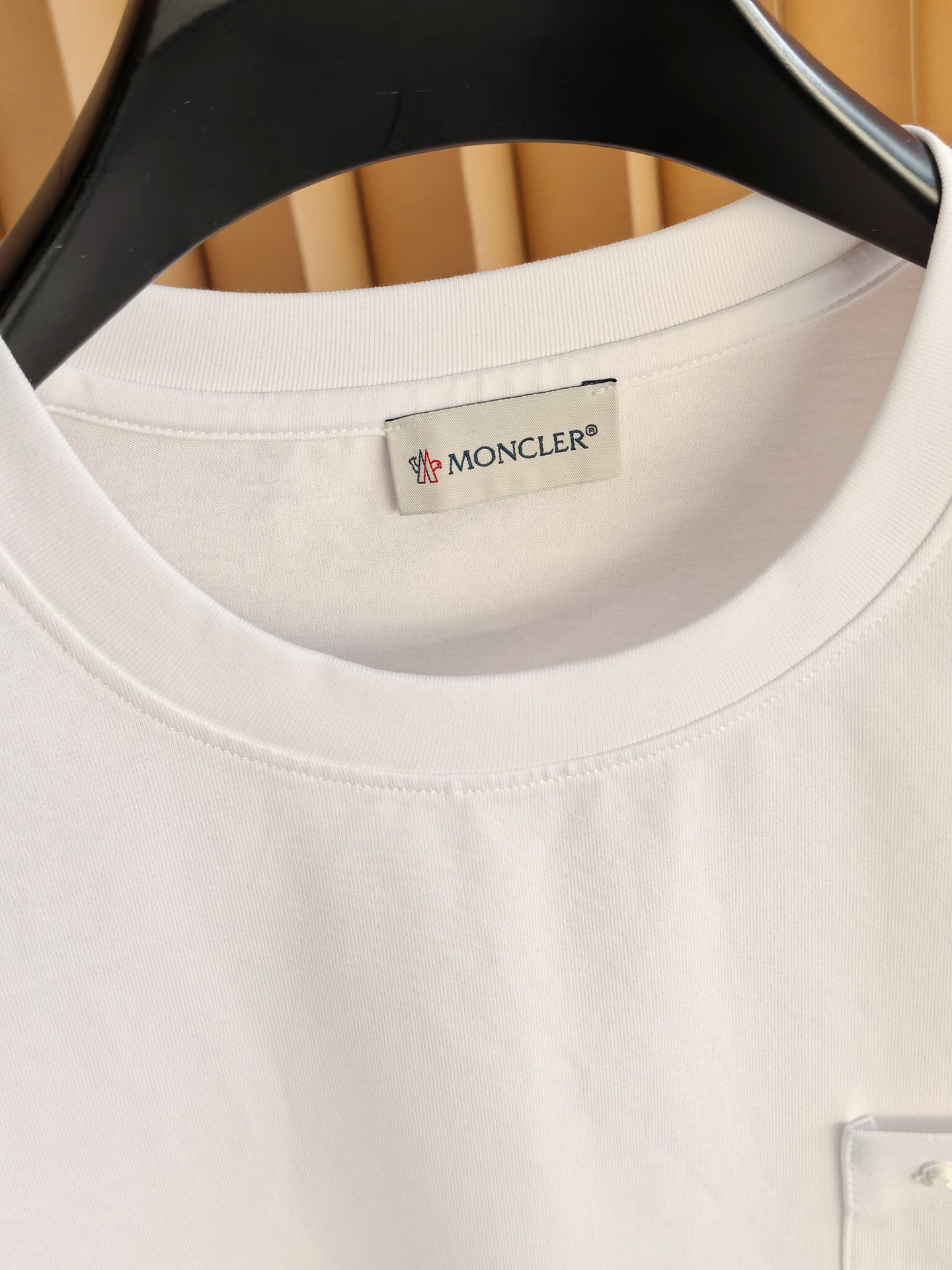MONCLER，蒙口2026新款奢简之选，彪马棉口袋T恤，勾勒高阶男士型格，采用定制彪马棉面料打造，精选