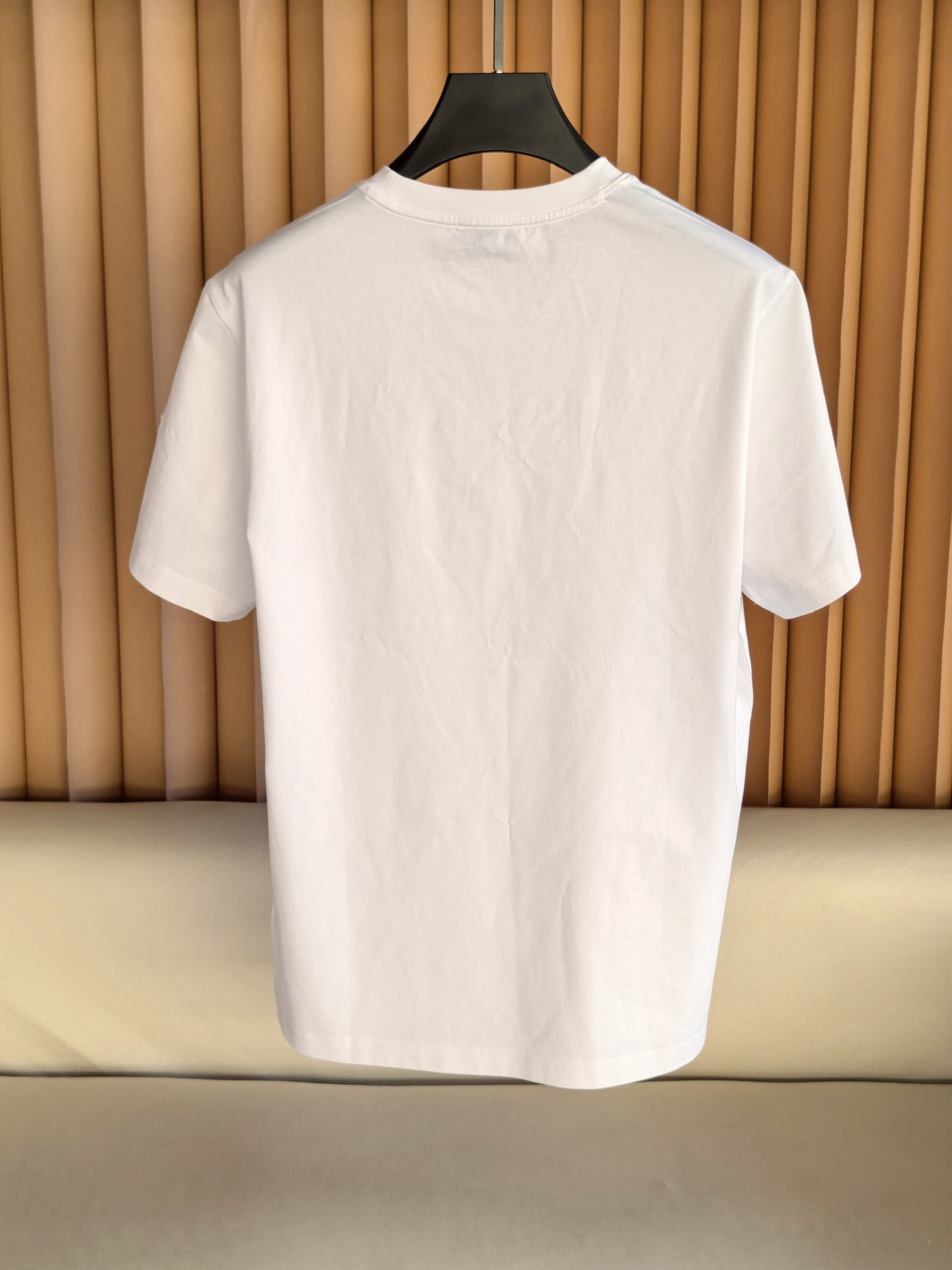 MONCLER，蒙口2026新款奢简之选，彪马棉口袋T恤，勾勒高阶男士型格，采用定制彪马棉面料打造，精选