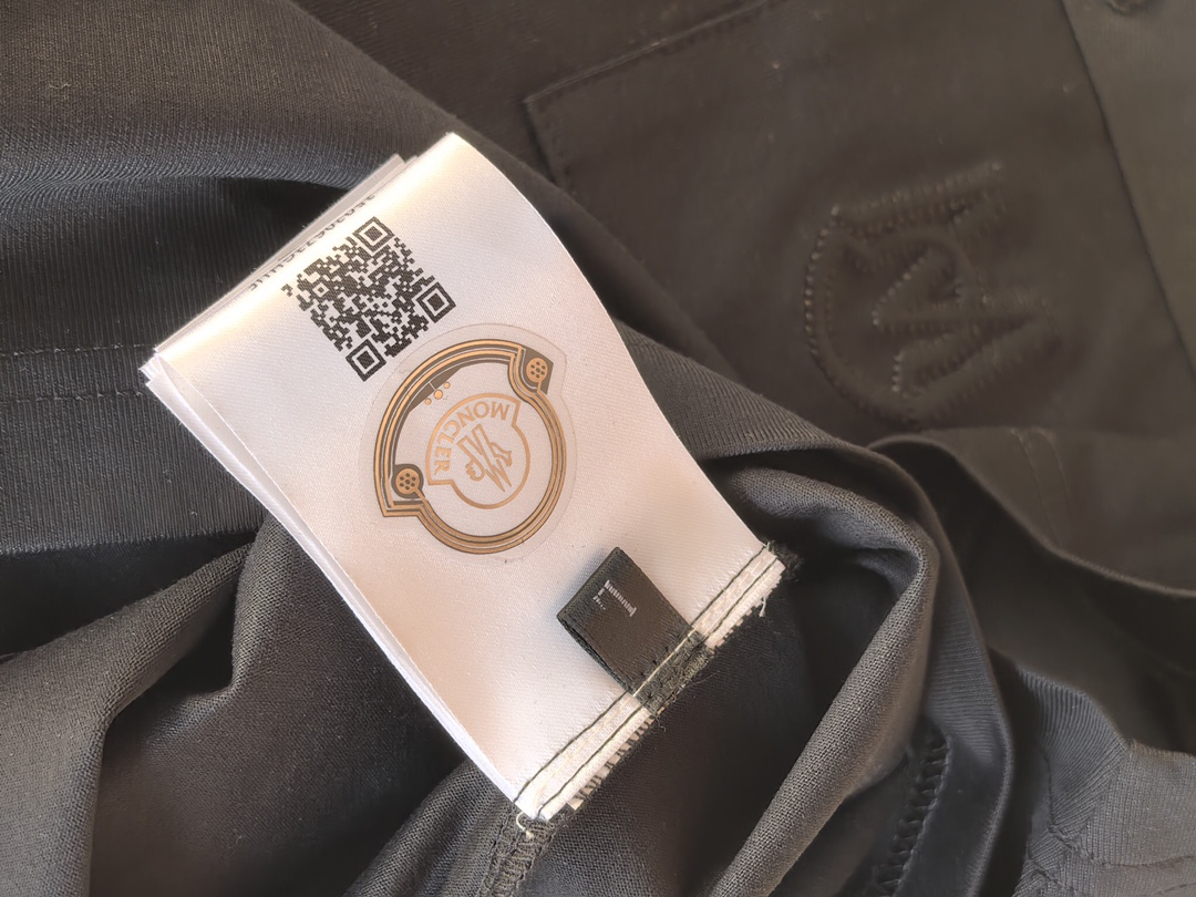 MONCLER ，蒙口2027新款奢简之选，彪马棉口袋T恤，勾勒高阶男士型格，采用定制彪马棉面料打造，精