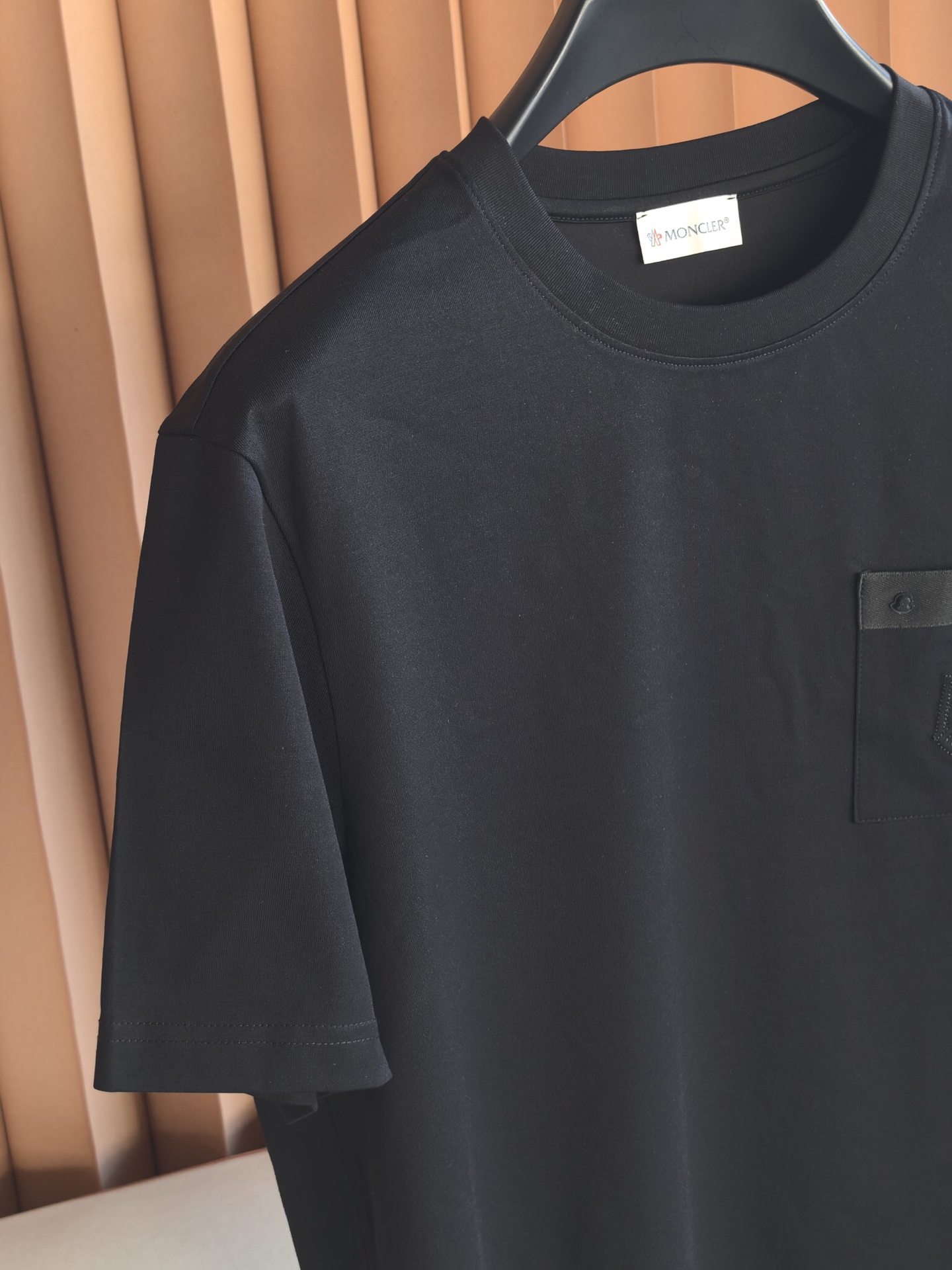 MONCLER ，蒙口2027新款奢简之选，彪马棉口袋T恤，勾勒高阶男士型格，采用定制彪马棉面料打造，精