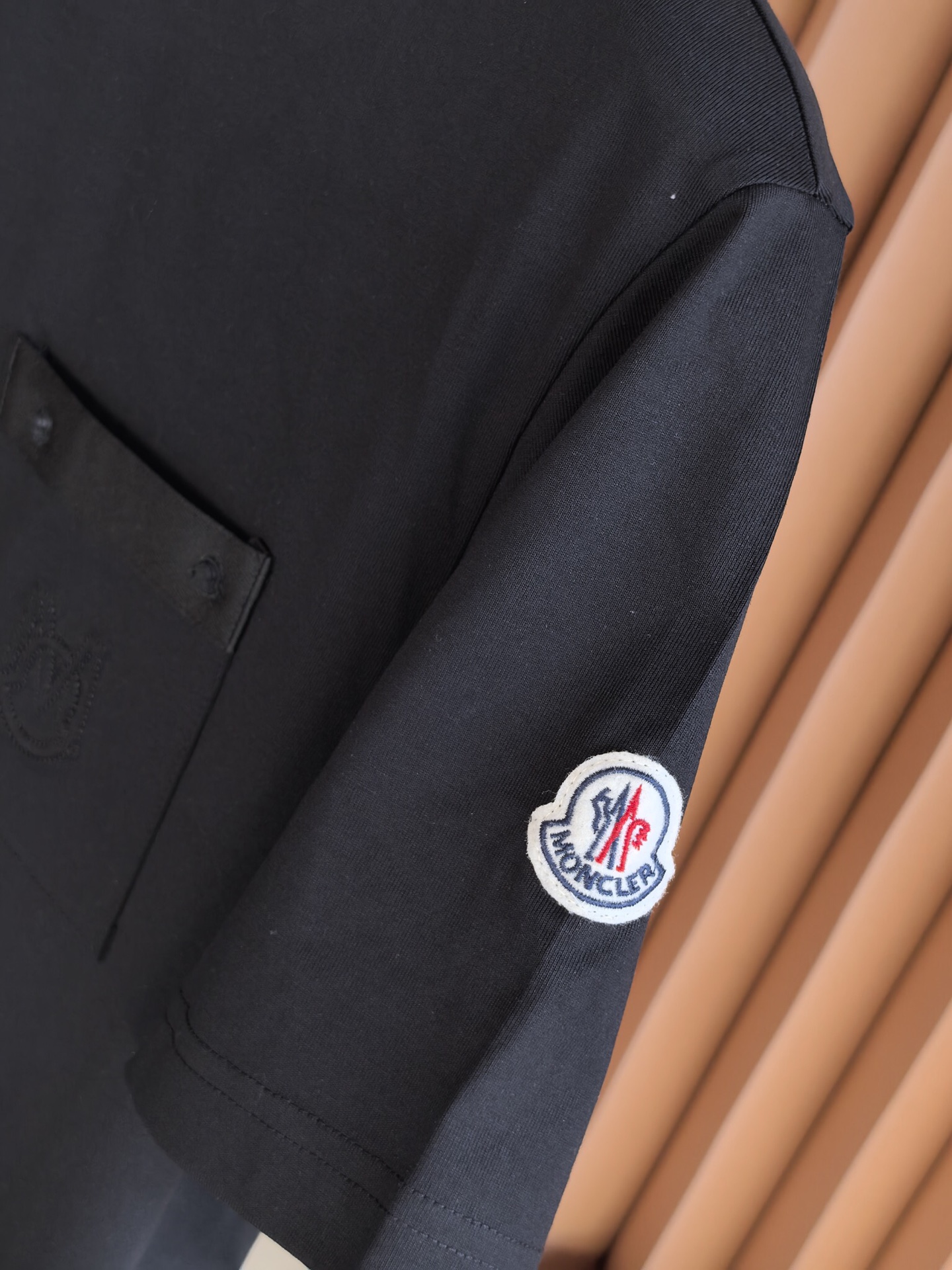 MONCLER ，蒙口2027新款奢简之选，彪马棉口袋T恤，勾勒高阶男士型格，采用定制彪马棉面料打造，精