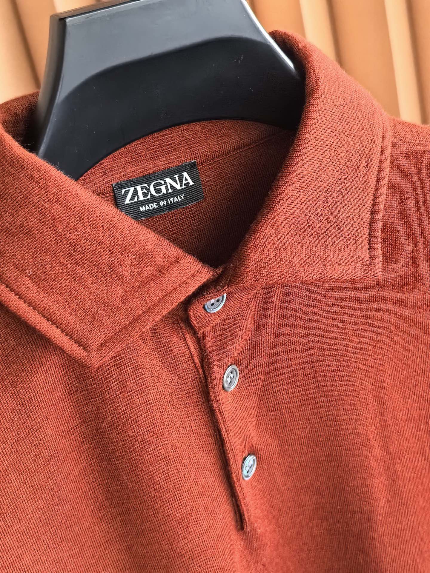 ZEGNA 2026新款天丝羊毛混纺夏日商务的柔润奢享，甄选天丝与羊毛黄金配比混纺，揉合天丝的冰爽垂坠与