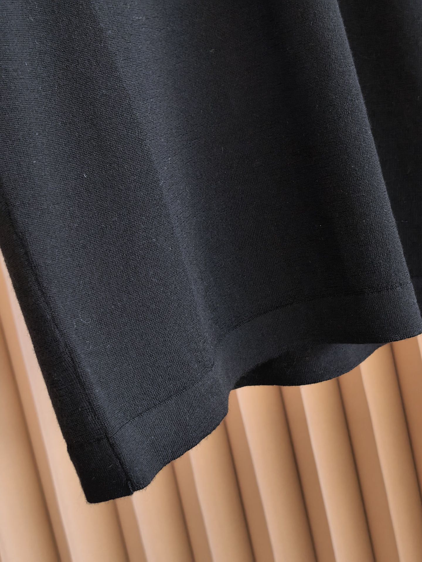 ZEGNA 2026新款天丝羊毛混纺夏日商务的柔润奢享，甄选天丝与羊毛黄金配比混纺，揉合天丝的冰爽垂坠与