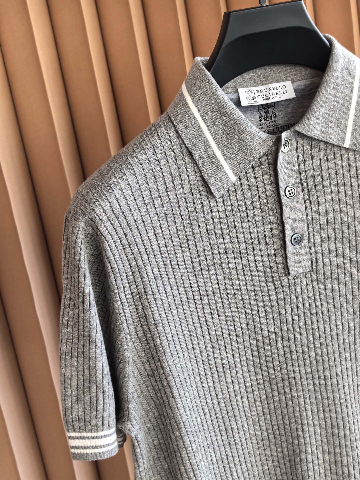 Brunello Cucinelli BC，2026新款男士竖坑条肌理×棉麻羊毛｜商务型格的透气美学，精