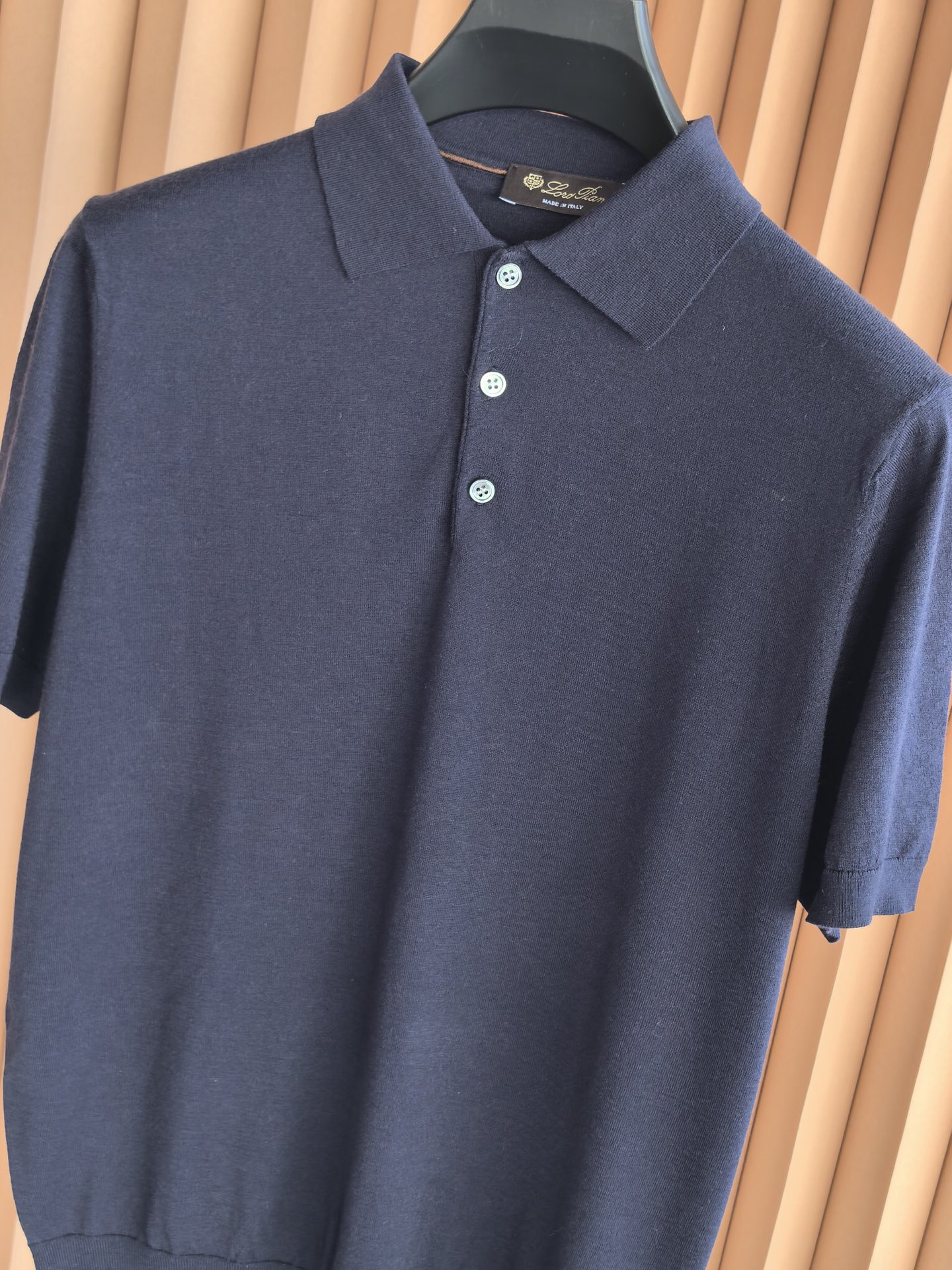 Lori Piana，Loro Piana，2026新款诺U翩雅天丝羊毛珠地，藏在肌理里的奢雅。精选天丝