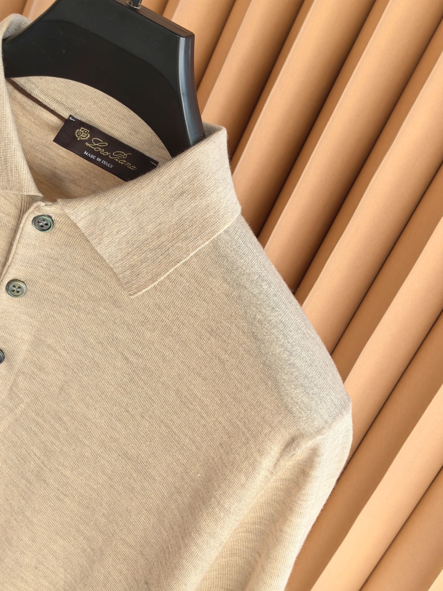 Lori Piana，Loro Piana，2026新款诺U翩雅天丝羊毛珠地，藏在肌理里的奢雅。精选天丝