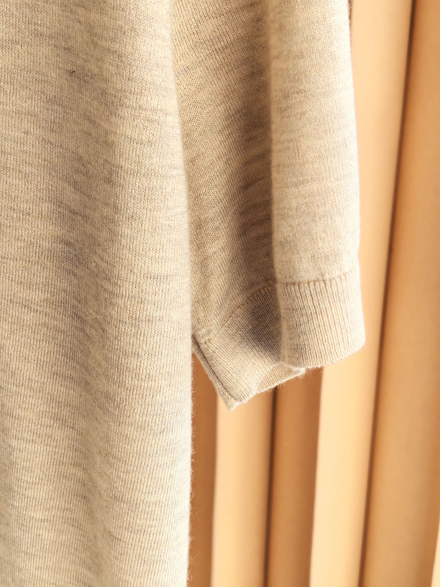 Lori Piana，Loro Piana，2026新款诺U翩雅天丝羊毛珠地，藏在肌理里的奢雅。精选天丝