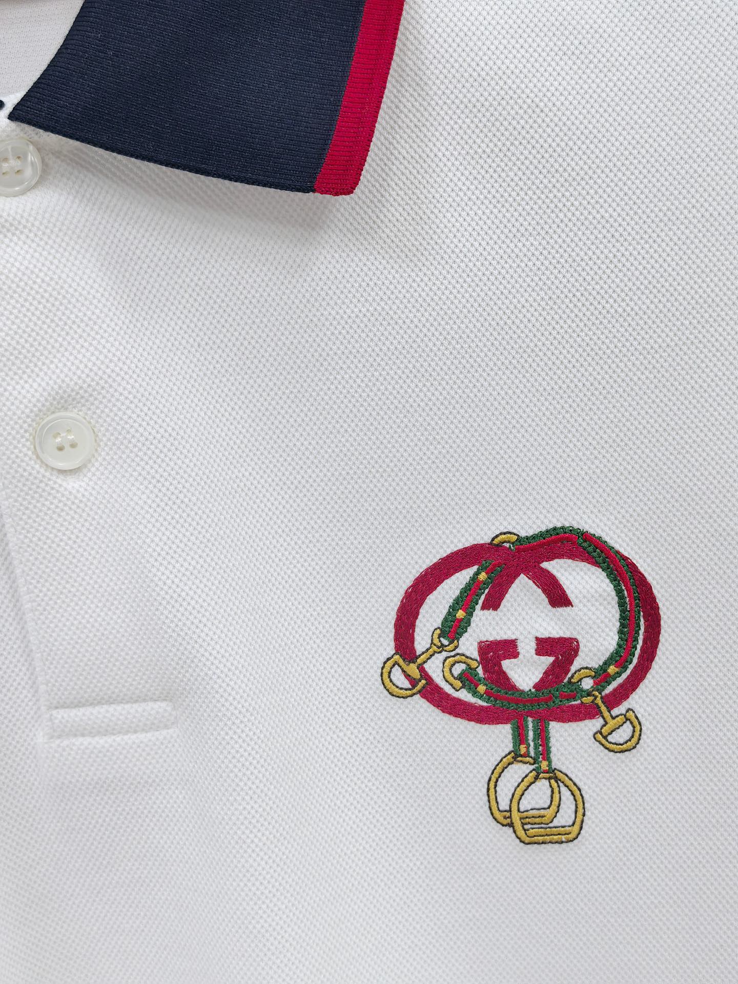 GUCCI 古驰2026新款撞色领羊毛双面珠地POLO衫 甄选羊毛双面珠地面料，双面织法打造出立体饱满的