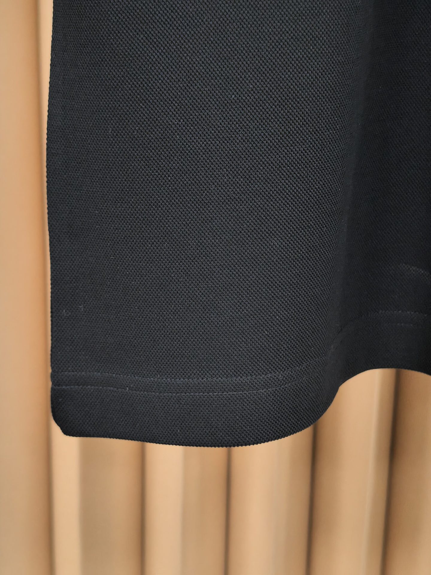 GUCCI 古驰2026新款撞色领羊毛双面珠地POLO衫 甄选羊毛双面珠地面料，双面织法打造出立体饱满的