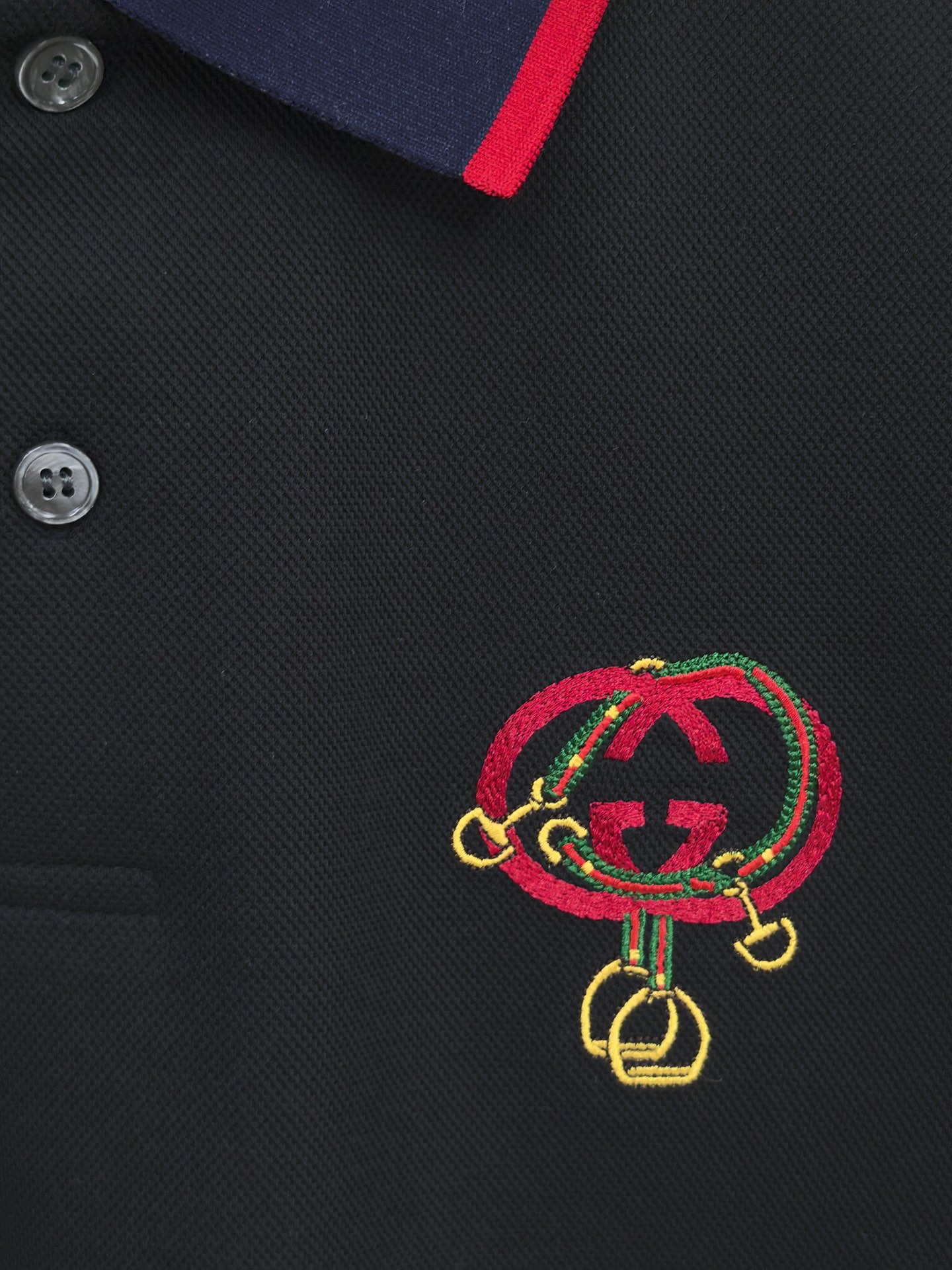 GUCCI 古驰2026新款撞色领羊毛双面珠地POLO衫 甄选羊毛双面珠地面料，双面织法打造出立体饱满的