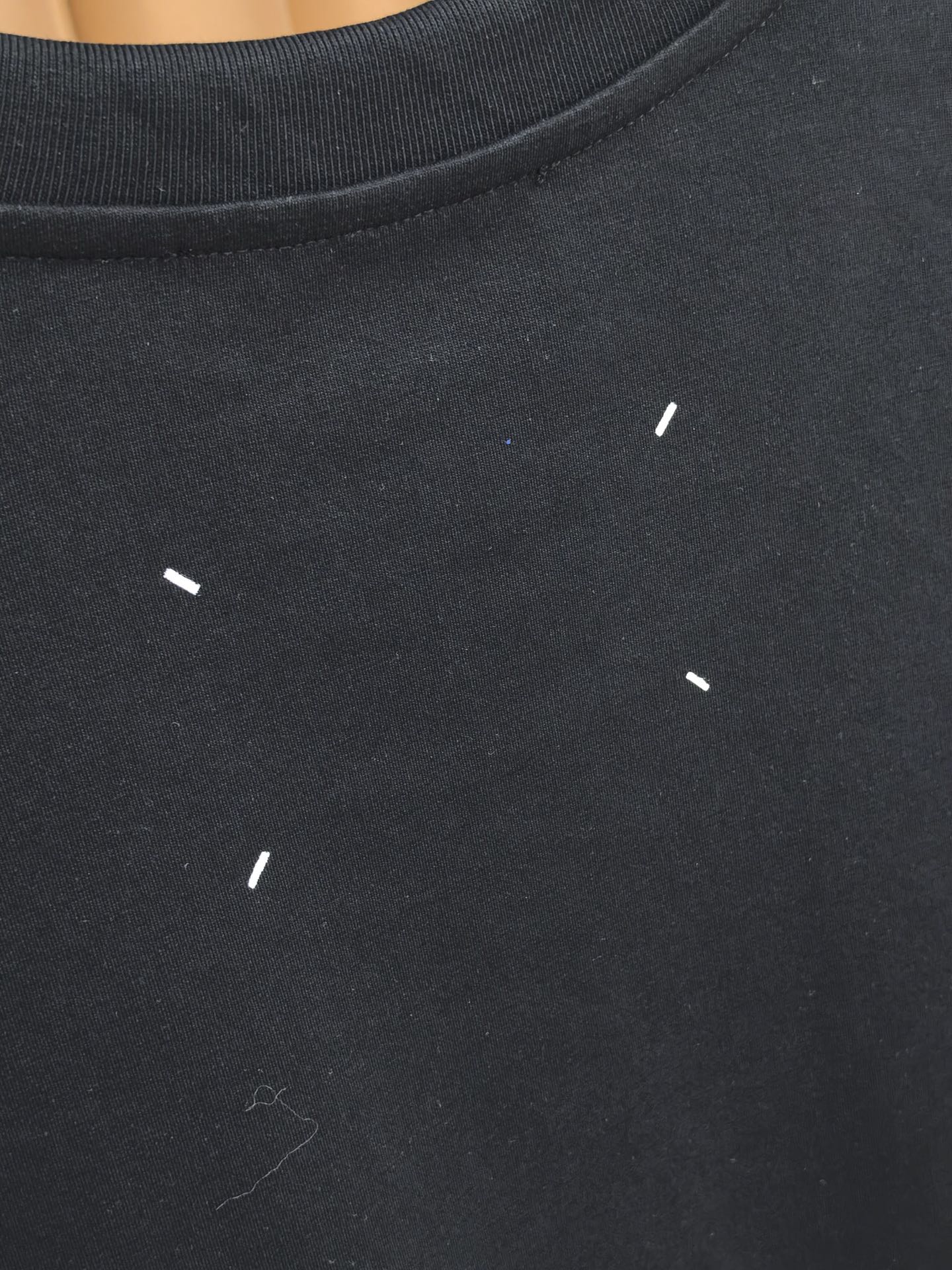 MM6，马吉拉2026新款印花双面布短袖T恤 甄选高支双面布面料，一面细腻亲肤，一面挺括有型，反复洗涤依