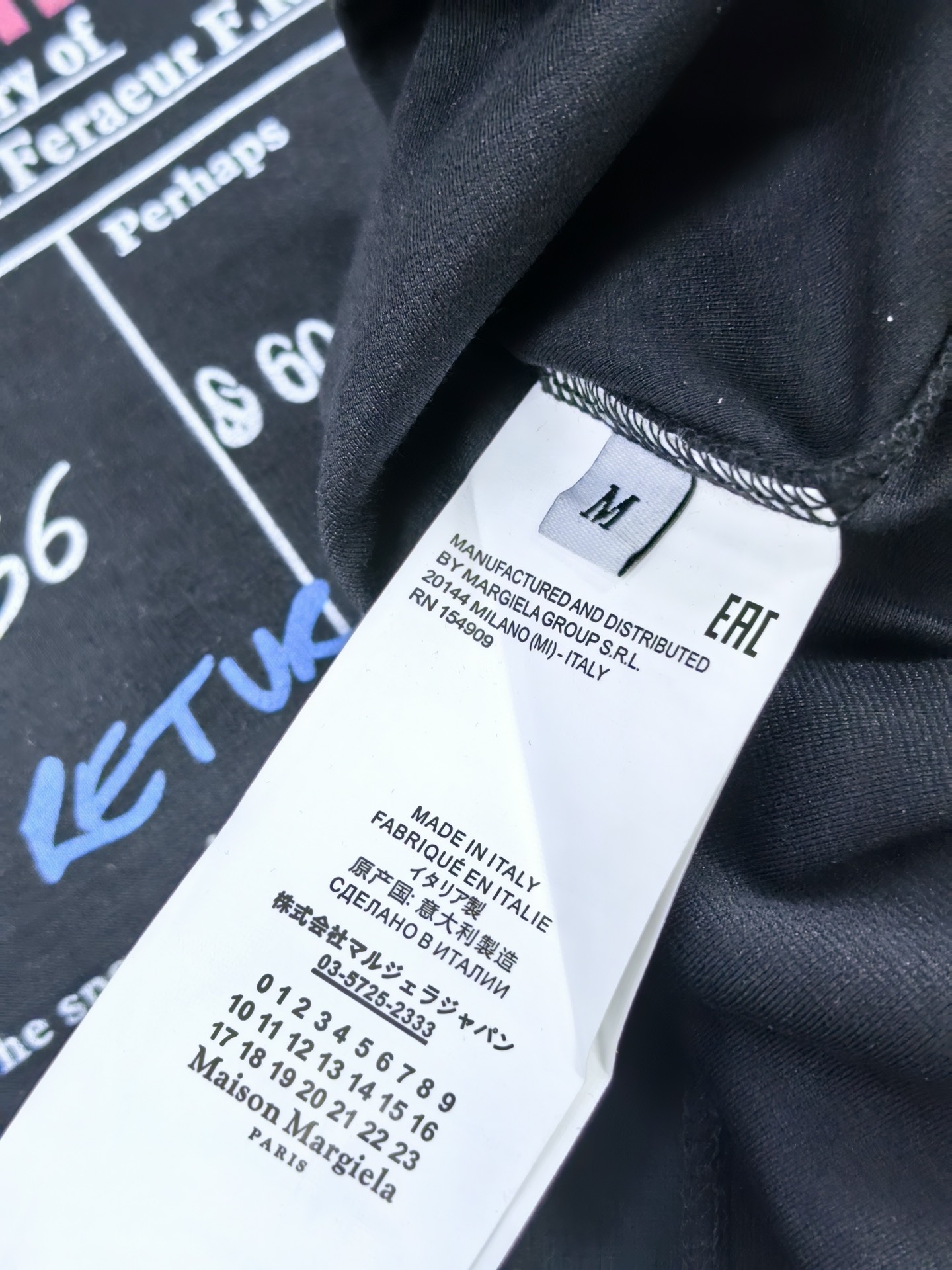 MM6，马吉拉2026新款印花双面布短袖T恤 甄选高支双面布面料，一面细腻亲肤，一面挺括有型，反复洗涤依