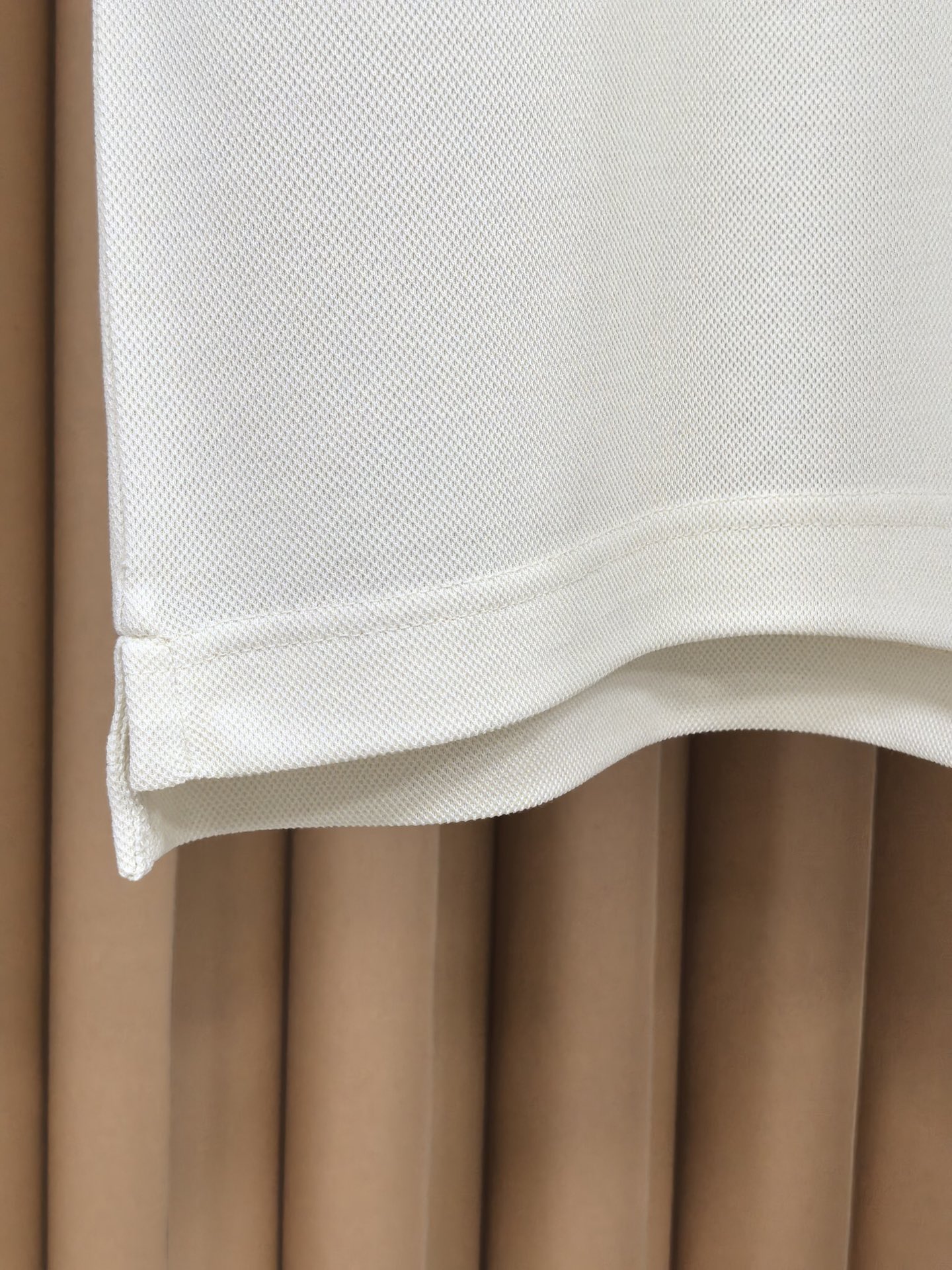 SAINT LAURENT 圣罗兰2026新款羊毛双面珠地POLO衫 甄选羊毛双面珠地面料，通过双面织法