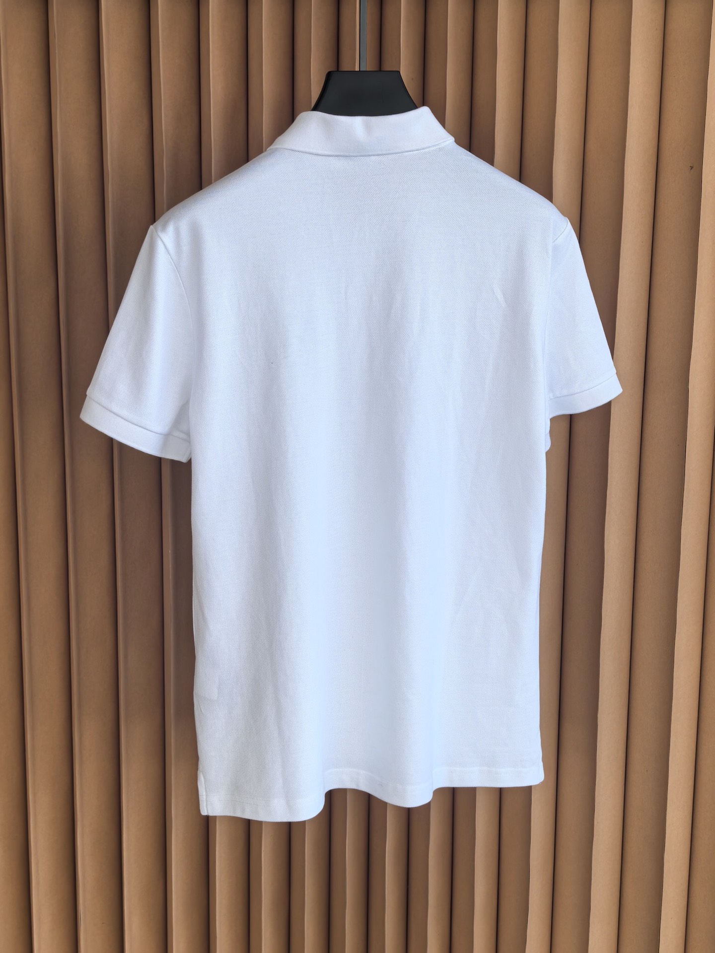 DIOR 迪奥2026新款全棉珠地 Polo衫这件Dior Clover Polo衫，以全面珠地棉为基底