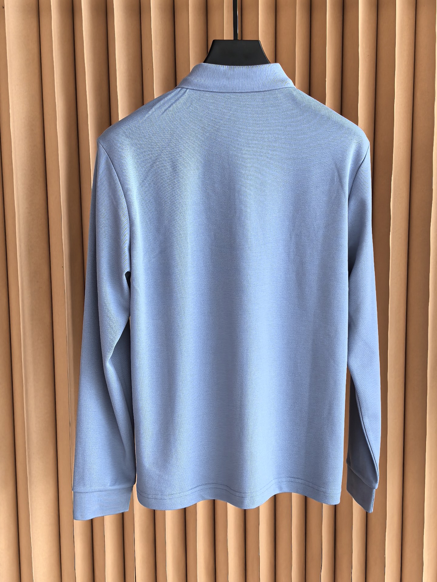 Brioni，布里奥尼2026新款桑蚕丝双面珠地长袖Polo 甄选高比例桑蚕丝+长绒棉做双面一体珠地网眼织造，区别普通单