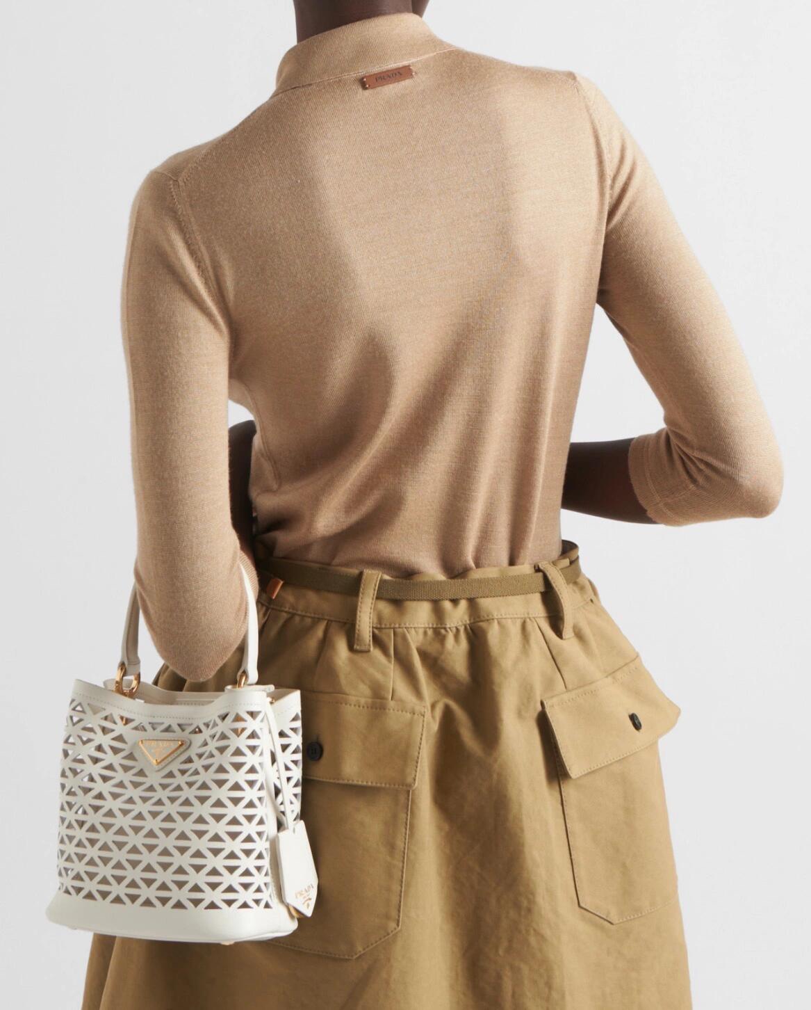 Prada Product _dqKqfTrZZLEvbF__hcNOyL9My6HbJMXzTHYylTg