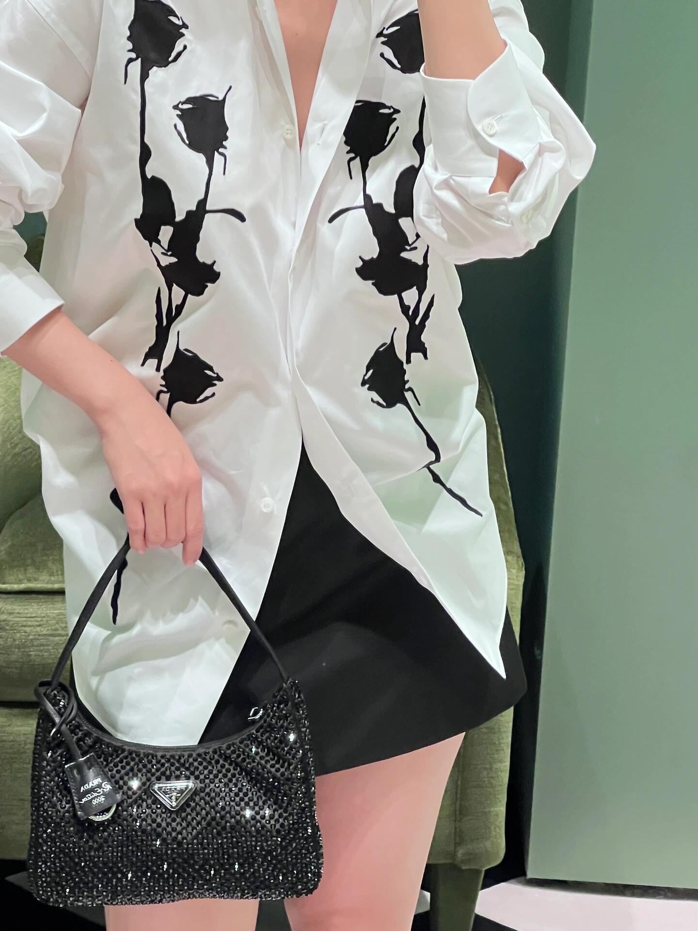 Prada Product _duNqfbwzK3CzSdnPJZx8Gp2EvDUiEGBDyBdkqlg