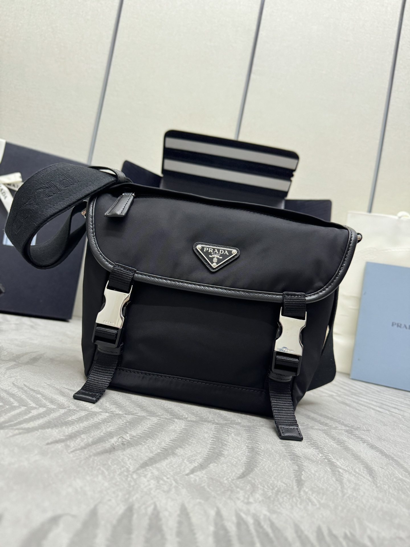 Bolso de mensajero pequeño