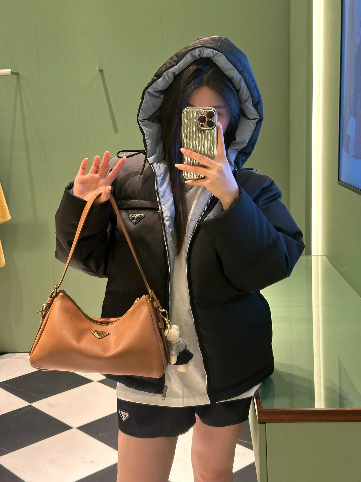 Prada Upper body picture