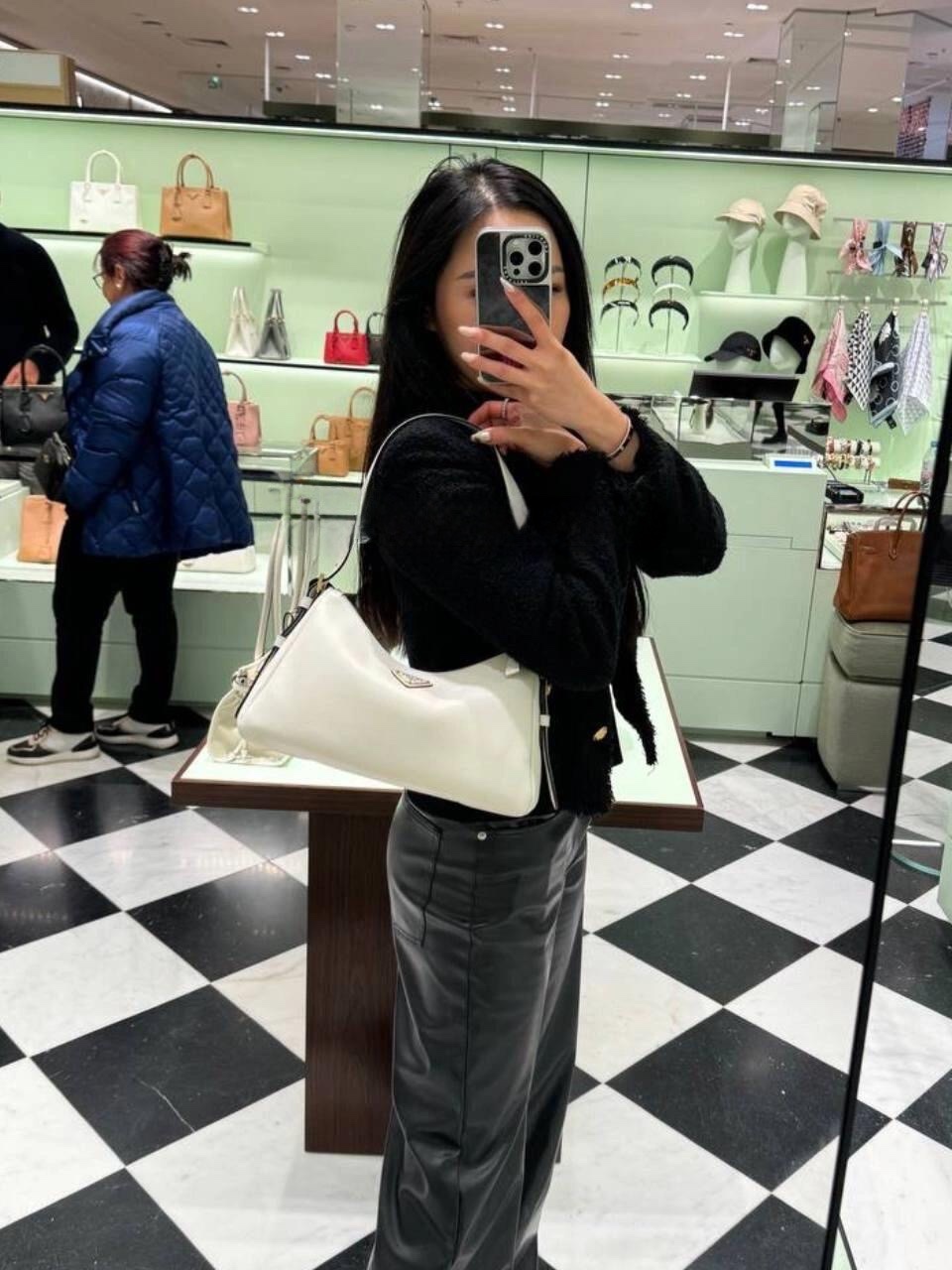 Prada Product _dmLqfw8jeIBi0zxpWFxfIlCYLKp287D6WSbR4eQ