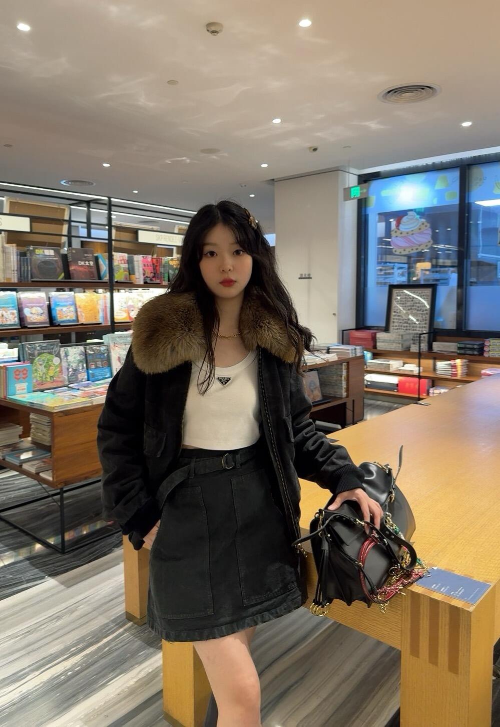 Prada Product _dhbqfUUUKzN3Rl8aGh2YhByjHAeW72I0ApAuP7A