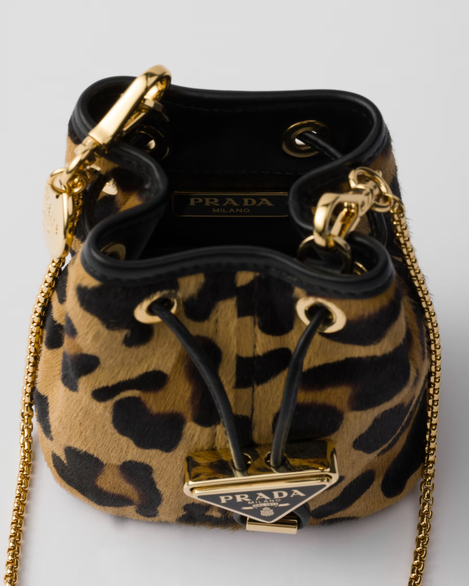 Prada Product _dzjqf0vhOuIIosfy0yriJgkSZkRy0dEbye4CskQ