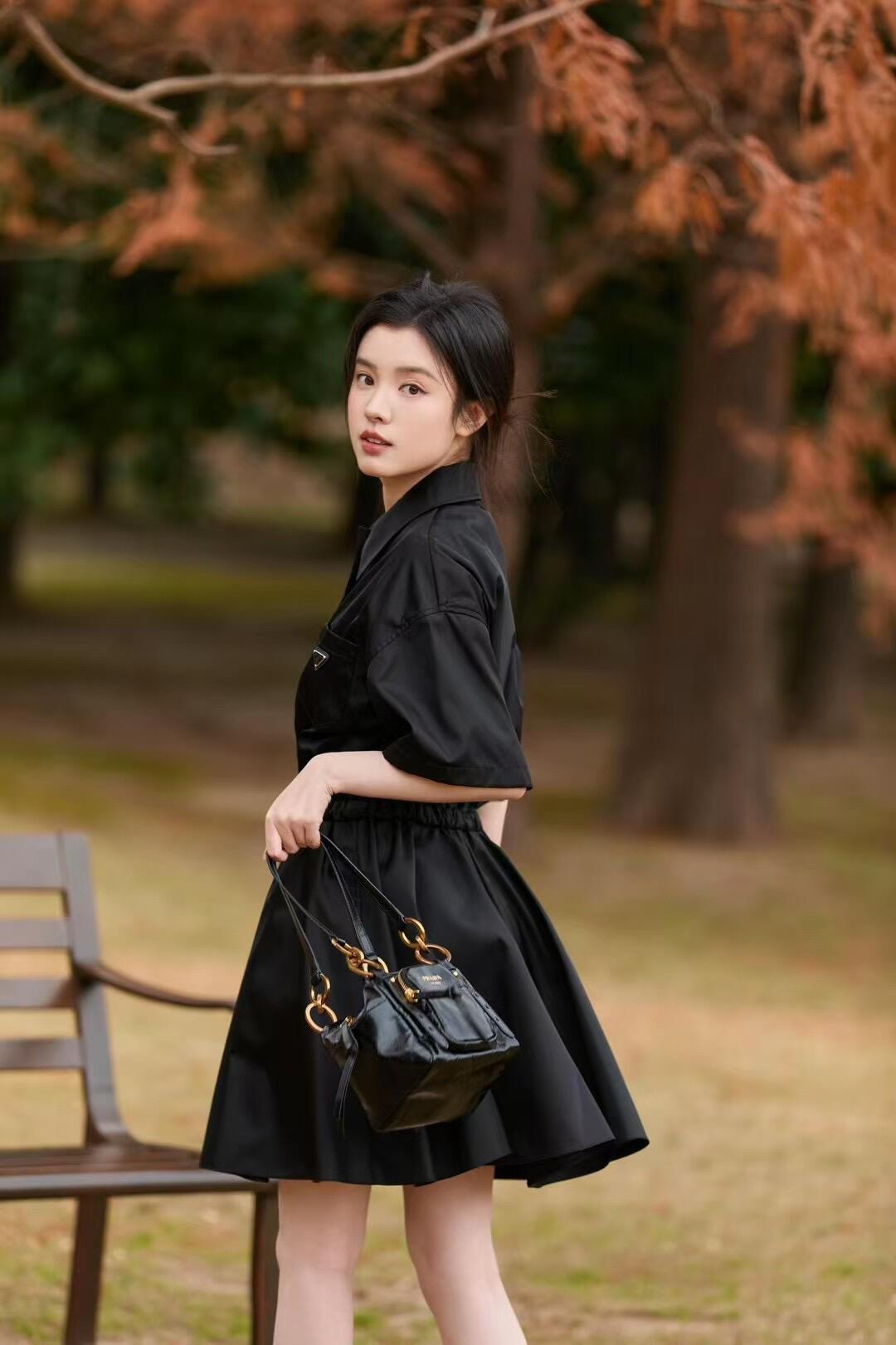 Prada Small black upper body picture