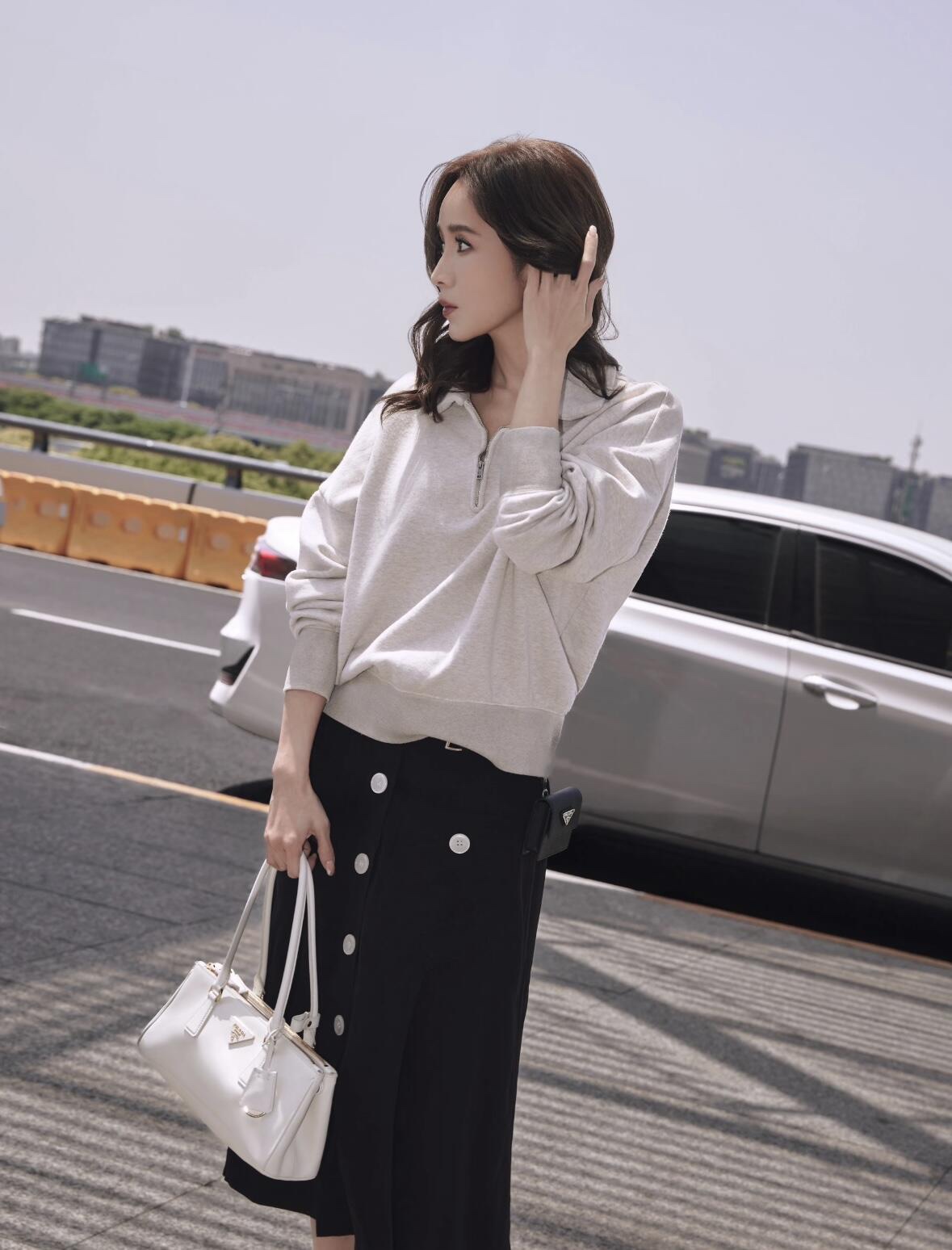 NO:387138,White upper body picture, Prada [top original list], prada19860909白色上身图,普拉达【顶级原单】,prada,Bag