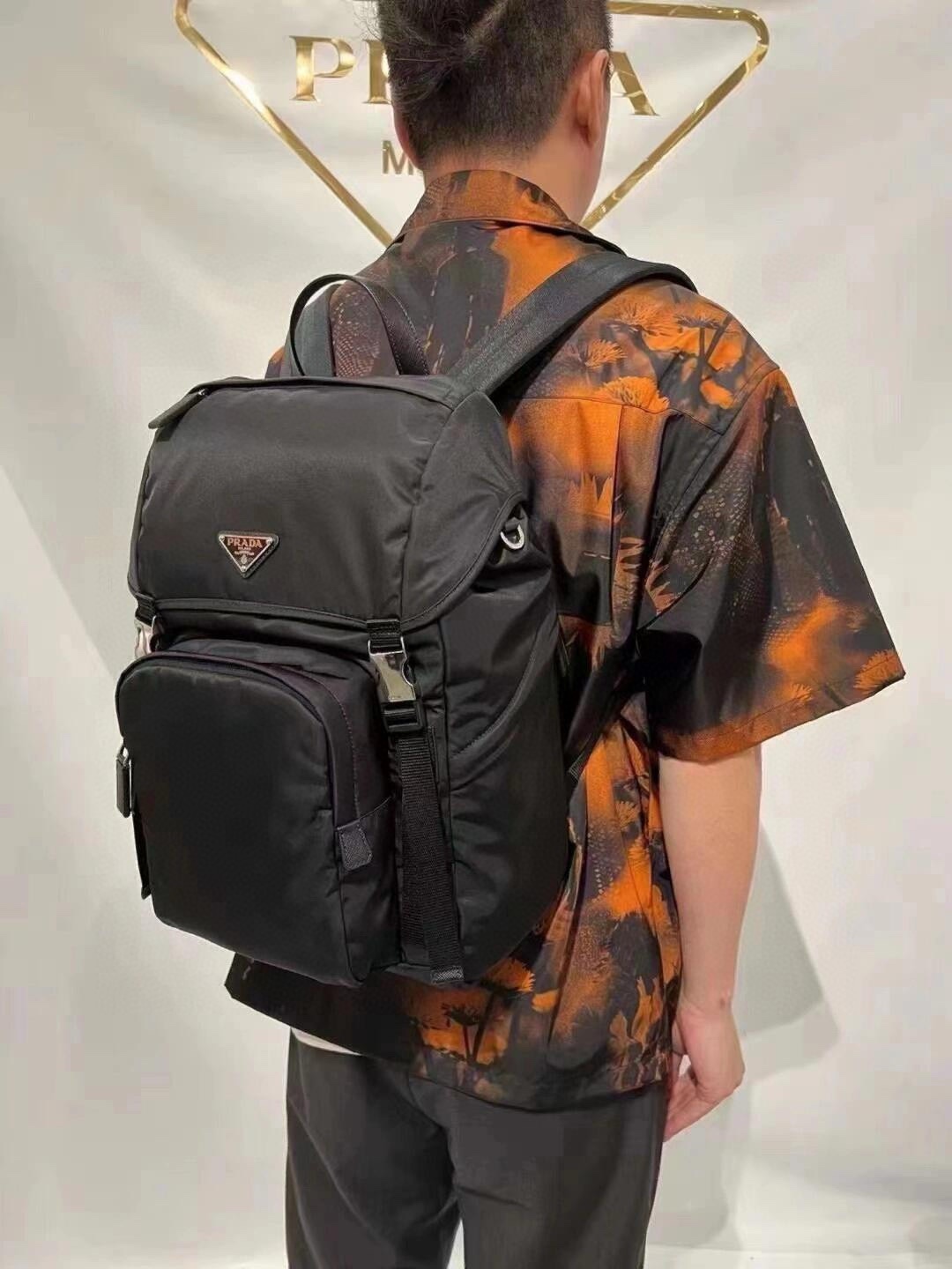 NO:387538,Black upper body picture, Prada [top original list], prada19860909黑色上身图,普拉达【顶级原单】,prada,Bag