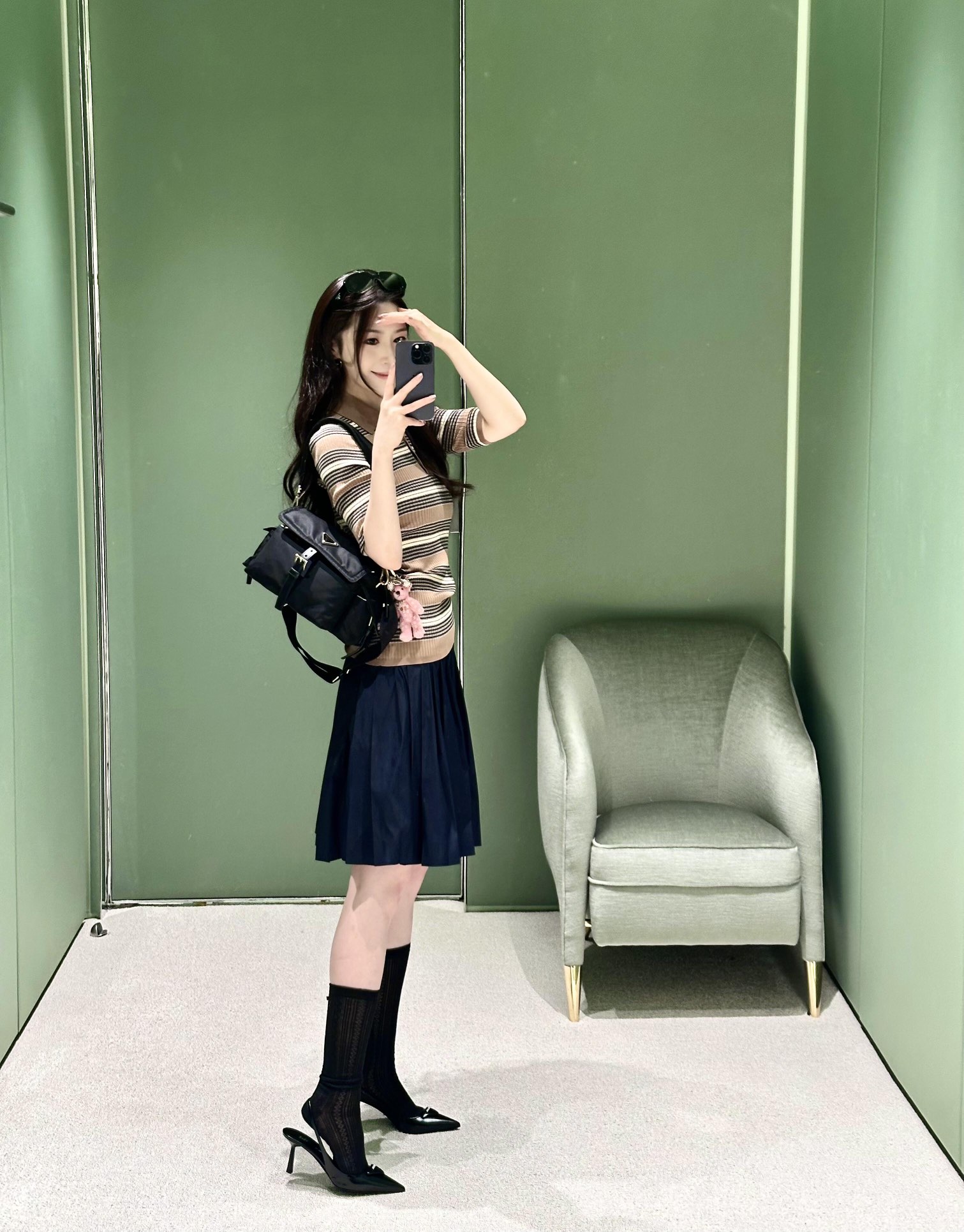 NO:389984,Small postman bag, model picture, Prada [top original list], prada19860909小号邮差包,模特图,普拉达【顶级原单】,prada,Bag