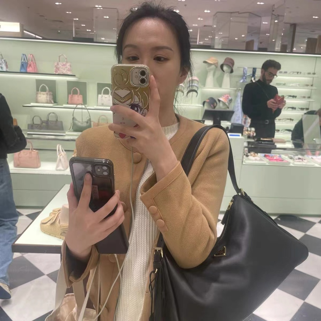 Prada Product _dsjqfWsDE6KV73y1l3Ts9ho8NAZnMiFBJrxadsA