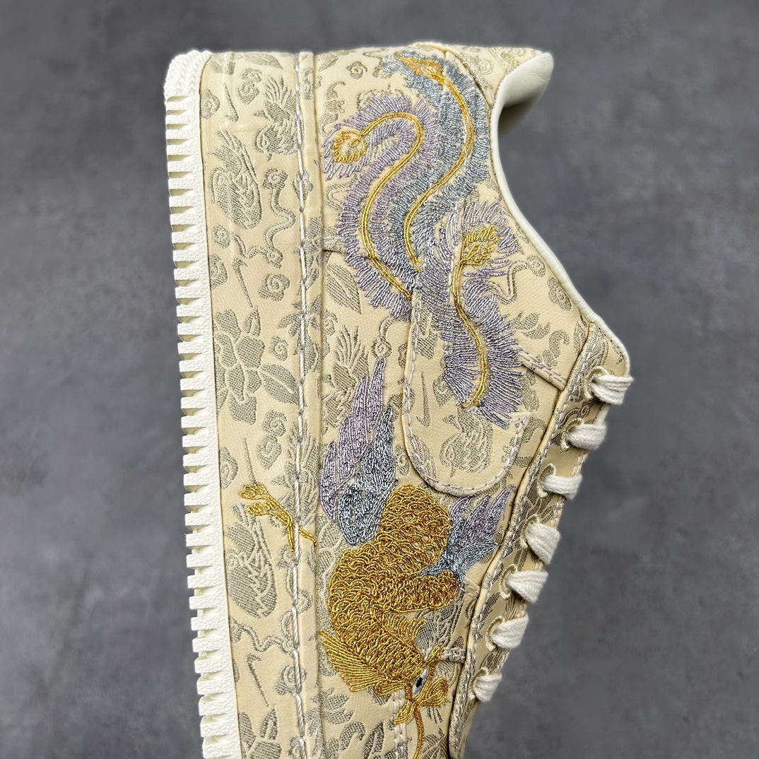 纯原 NK Air Force 1 ’07 “喜喜” 龙凤呈祥 HJ4285-777 中国传统的绳绣工艺