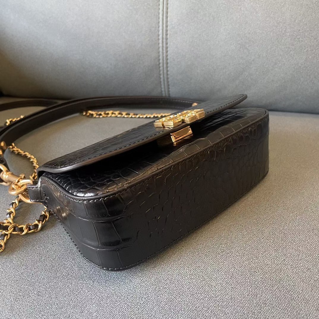 配礼盒🎁TB 托里伯奇 💗💗荔枝纹 TORY BURCH 全新Britten系列腋下包-富有气质与质感的