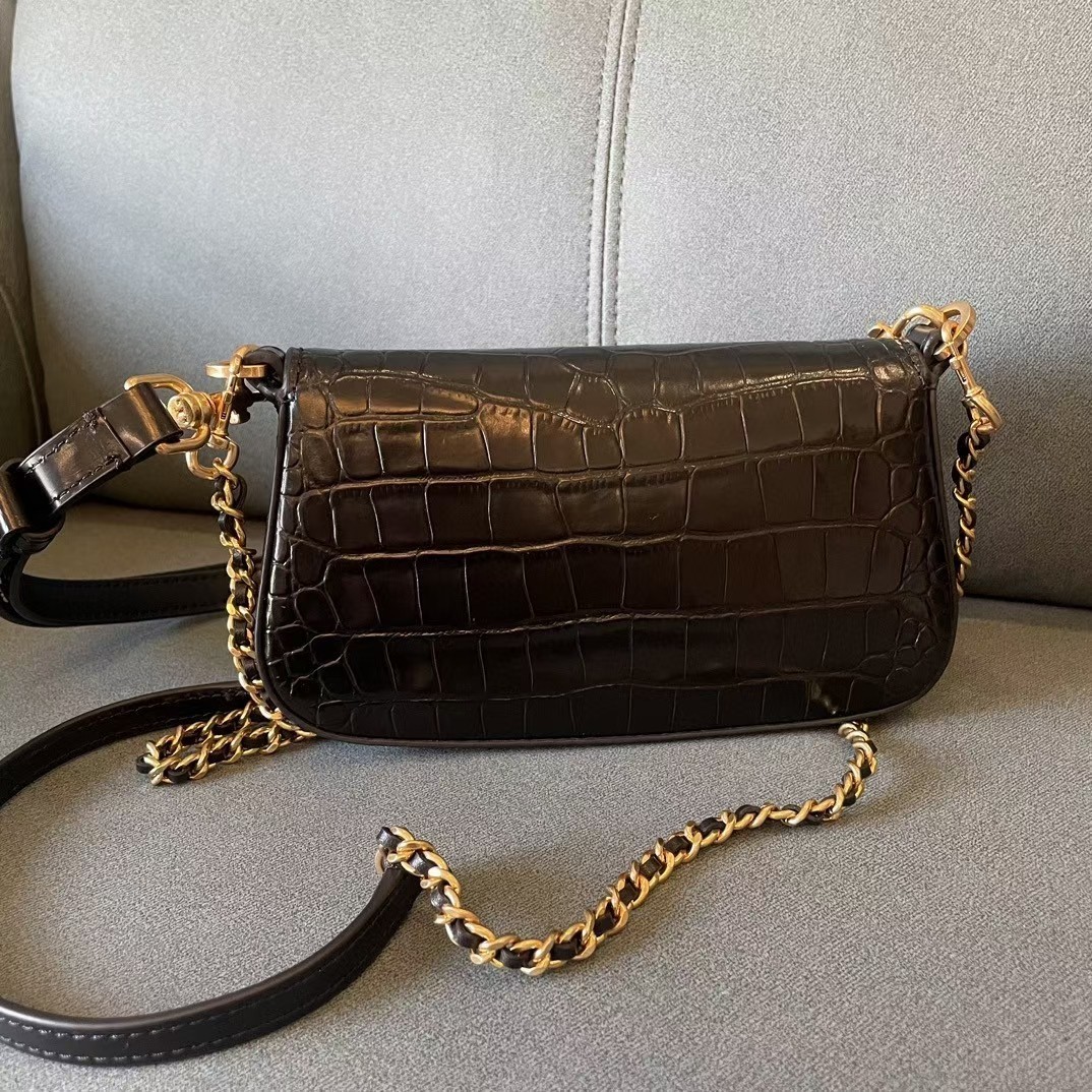 配礼盒🎁TB 托里伯奇 💗💗荔枝纹 TORY BURCH 全新Britten系列腋下包-富有气质与质感的