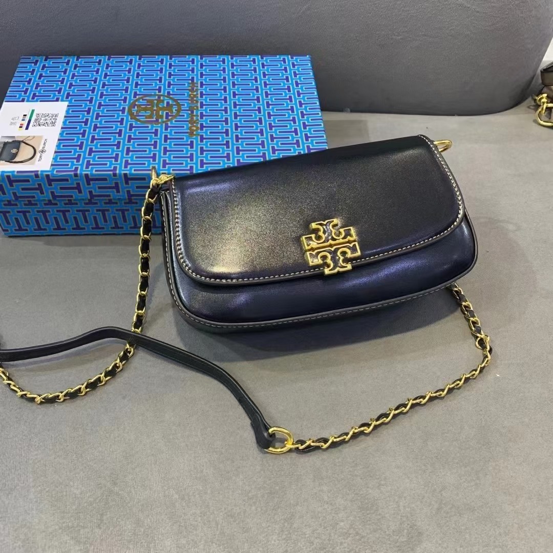 配礼盒🎁TB 托里伯奇 💗💗荔枝纹 TORY BURCH 全新Britten系列腋下包-富有气质与质感的