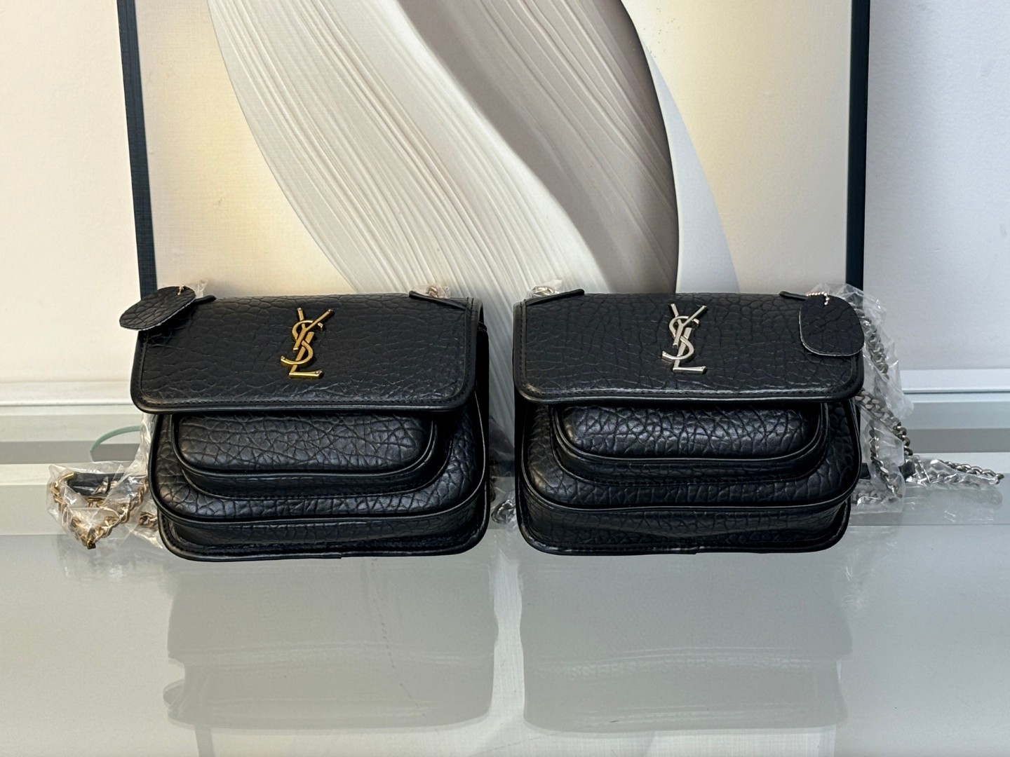 YSL圣罗兰NiKi25春夏新款细腻的粒面牛皮 自然皮料纹路 不易产生划痕超级的复古感 低调松弛随性古力