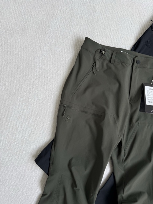 KAILAS T10-M Softshell Hiking Pants - Windproof, Water-Resistant & Durable 1 KAILAS T10-M Softshell Hiking Pants - Windproof, Water-Resistant & Durable
