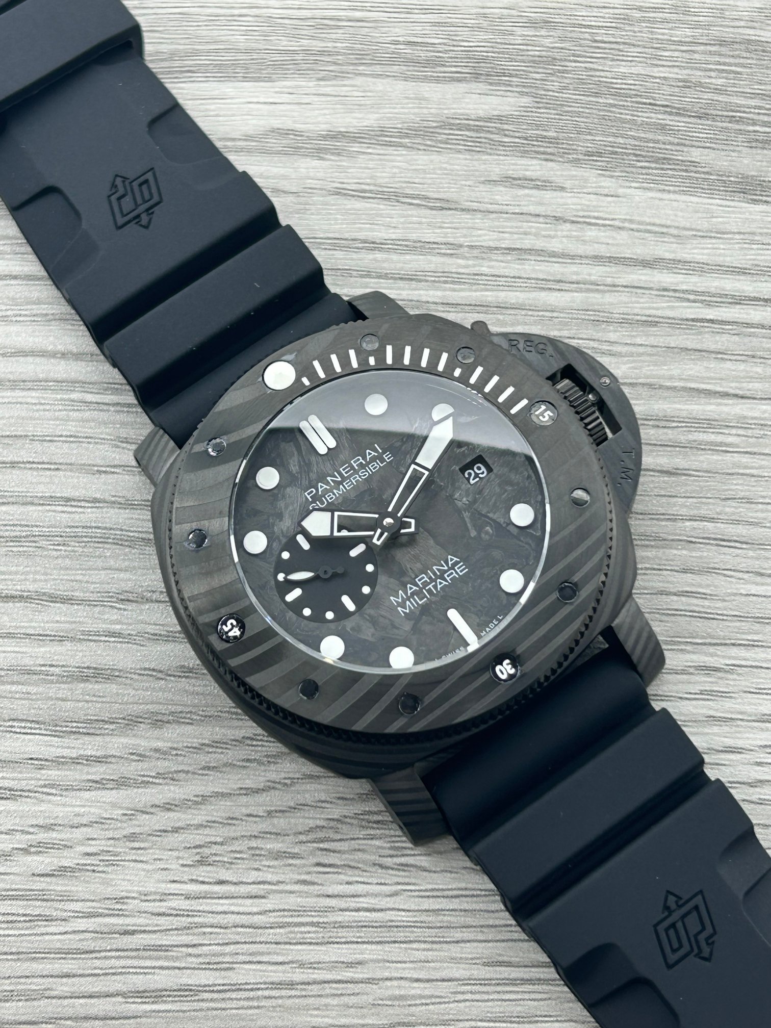 NO:755328,Brand Panerai - PANERAI PAM02231 Type Men's Top Watch Movement Fully Automatic Mechanical Movement Case 316L Stainless Steel Case Mirror Mineral Strengthened Glass Belt Natural Rubber Size Diameter 42mm Real Picture Taken,,19860909品牌沛纳海--PANERAI PAM02231 类型男士顶级腕表  机芯全自动机械机芯 表壳316L精钢表壳 镜面矿物强化玻璃 皮带天然橡胶 尺寸直径42mm  实物图拍摄,,,Watch