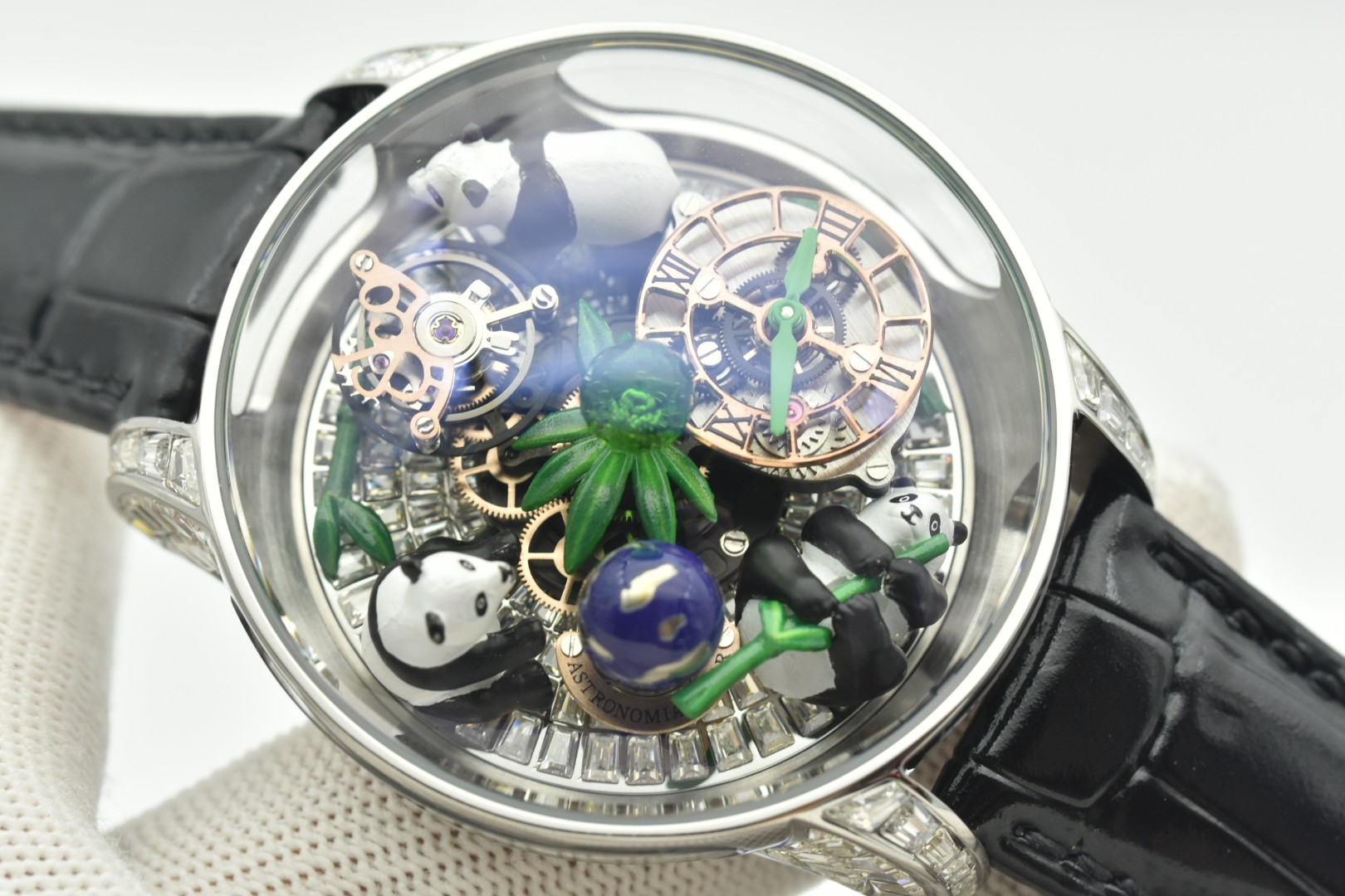 💰5865 It’s a new shipment of JACOB & CO Czech Leopard 🎮Nk1 astronomer art panda wristwatch - 图片 2