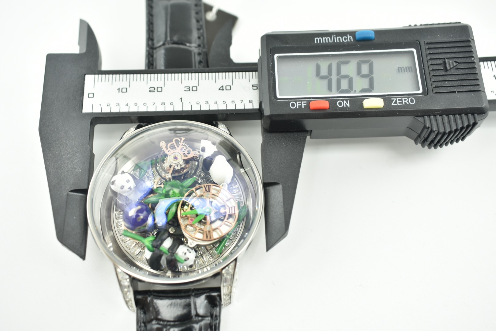 💰5865 It’s a new shipment of JACOB & CO Czech Leopard 🎮Nk1 astronomer art panda wristwatch - 图片 9