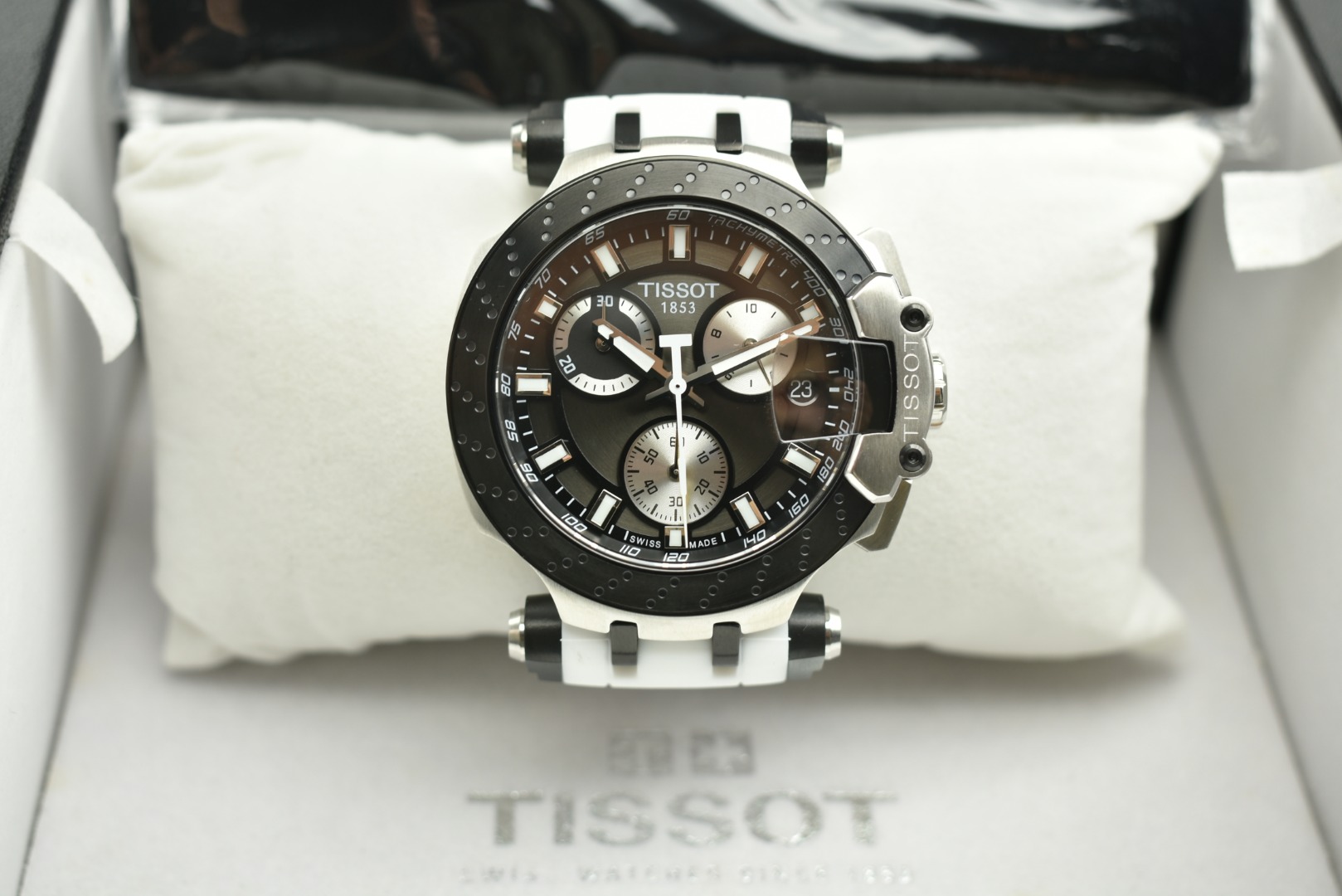 NO:619468,Original single Tissot TISSOT MotoGP (original single) TISSOT Tissot racing latest series sports T.417.27.057.00 equipped with 316 stainless steel case + sapphire glass + imported silicone strap. Equipped with original pin buckle, using imported multi-functional quartz chronograph movement. Size 42m/10m, real photo of Swiss multi-function quartz watch,,,tissot19860909原 单 天梭 TISSOT MotoGP(原 单) TISSOT 天梭竞速最新系列 运动 T.417.27.057.00 配置316精钢鑫表壳+蓝宝石玻璃+进口硅胶带 配备原装针扣,采用进口多功能石英计时码机芯 尺寸42m/10m ,瑞士多功能石英腕表真实实物图拍摄,,,tissot,Watch