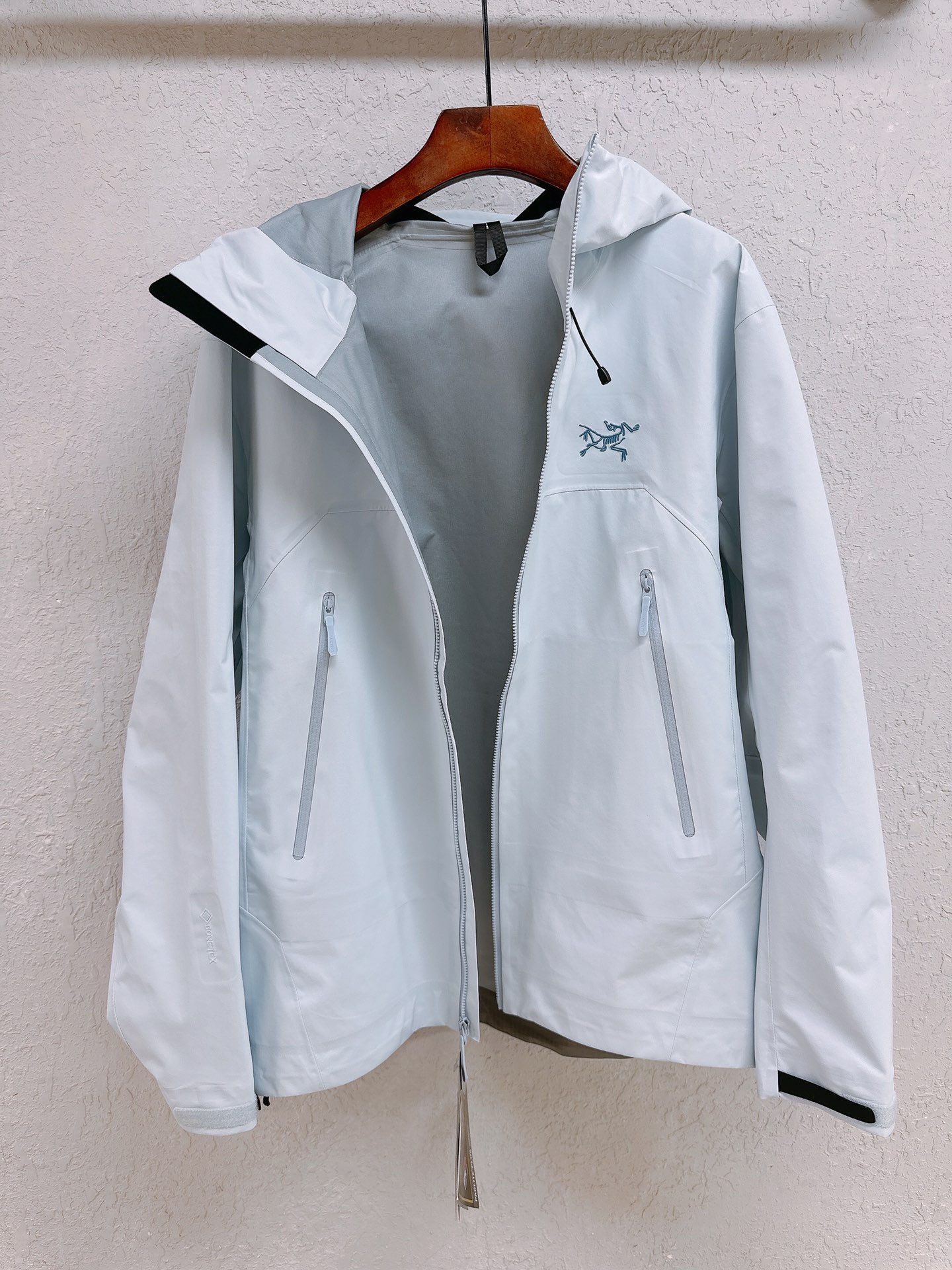 New 2024 ARC’TERYX Women’s Uniform Beta: Blue Break, Unisex S-XXL Sizes - 图片 2