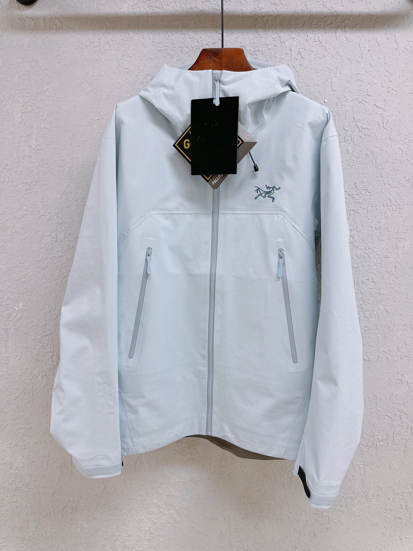 New 2024 ARC’TERYX Women’s Uniform Beta: Blue Break, Unisex S-XXL Sizes - 图片 1