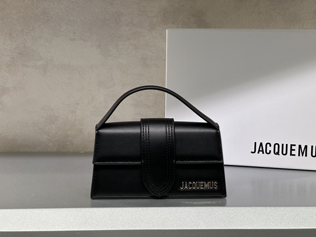 Jacquemus Crossbody & Shoulder Bags Gold Mini