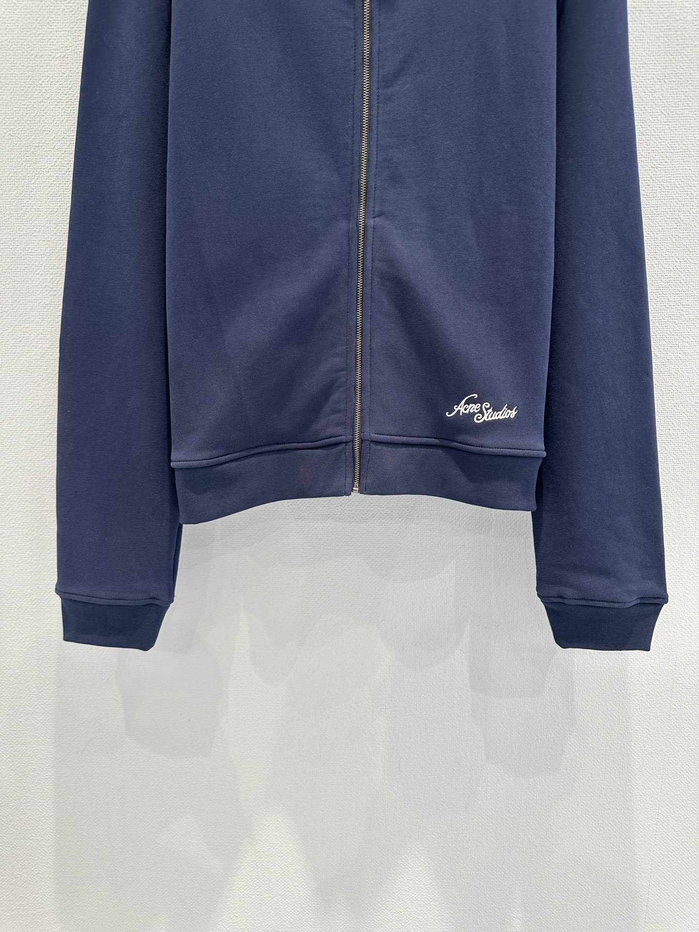 Acne Studios Embroidered Logo Sweatshirt - Comfortable & Stylish Outerwear 8 i1756280673488 6022 0 4
