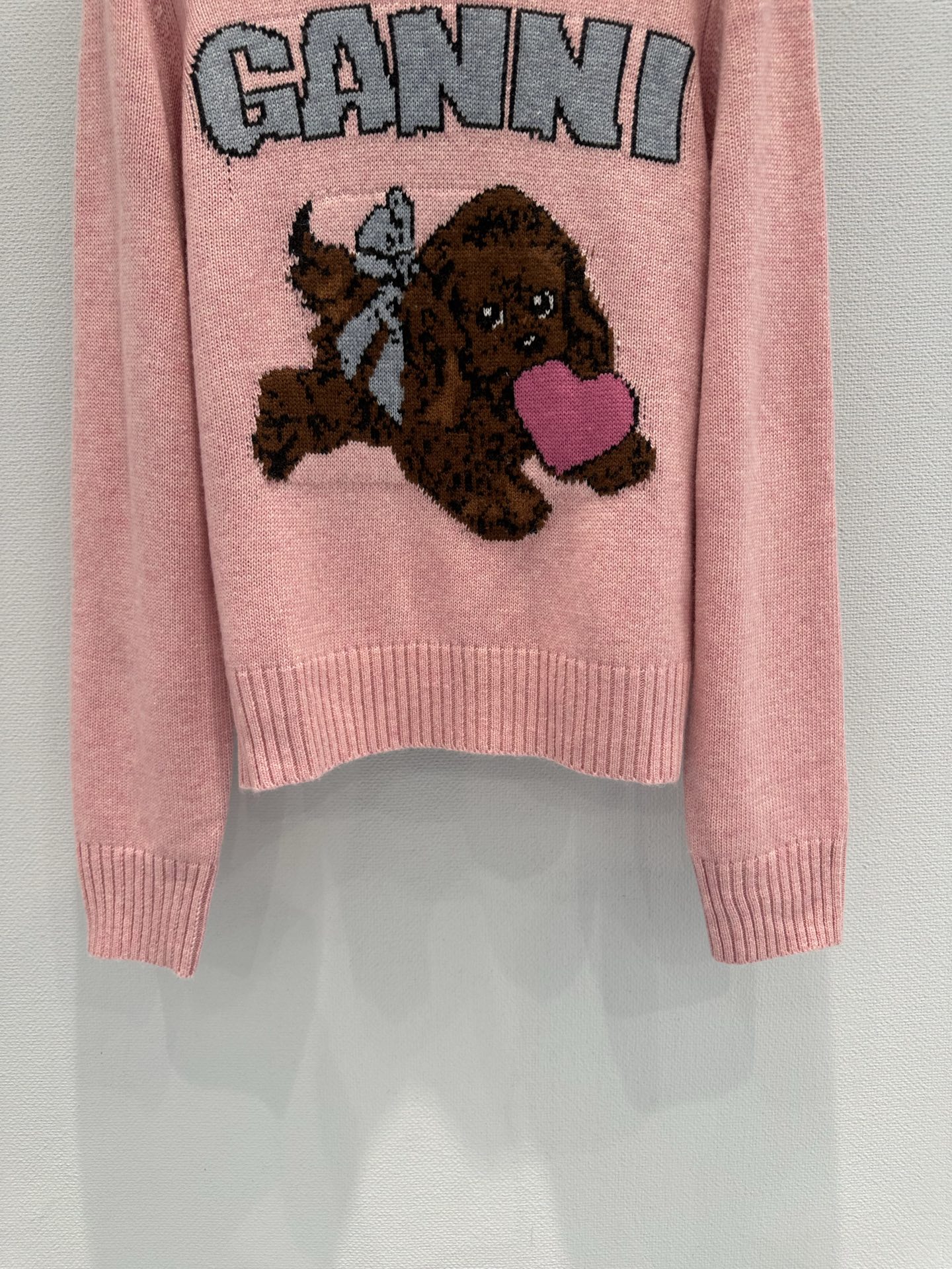 GANNI Early Autumn Pink Knit Sweater with Dog and Heart Detail - Charming 6 i1756462266325 501 0 8